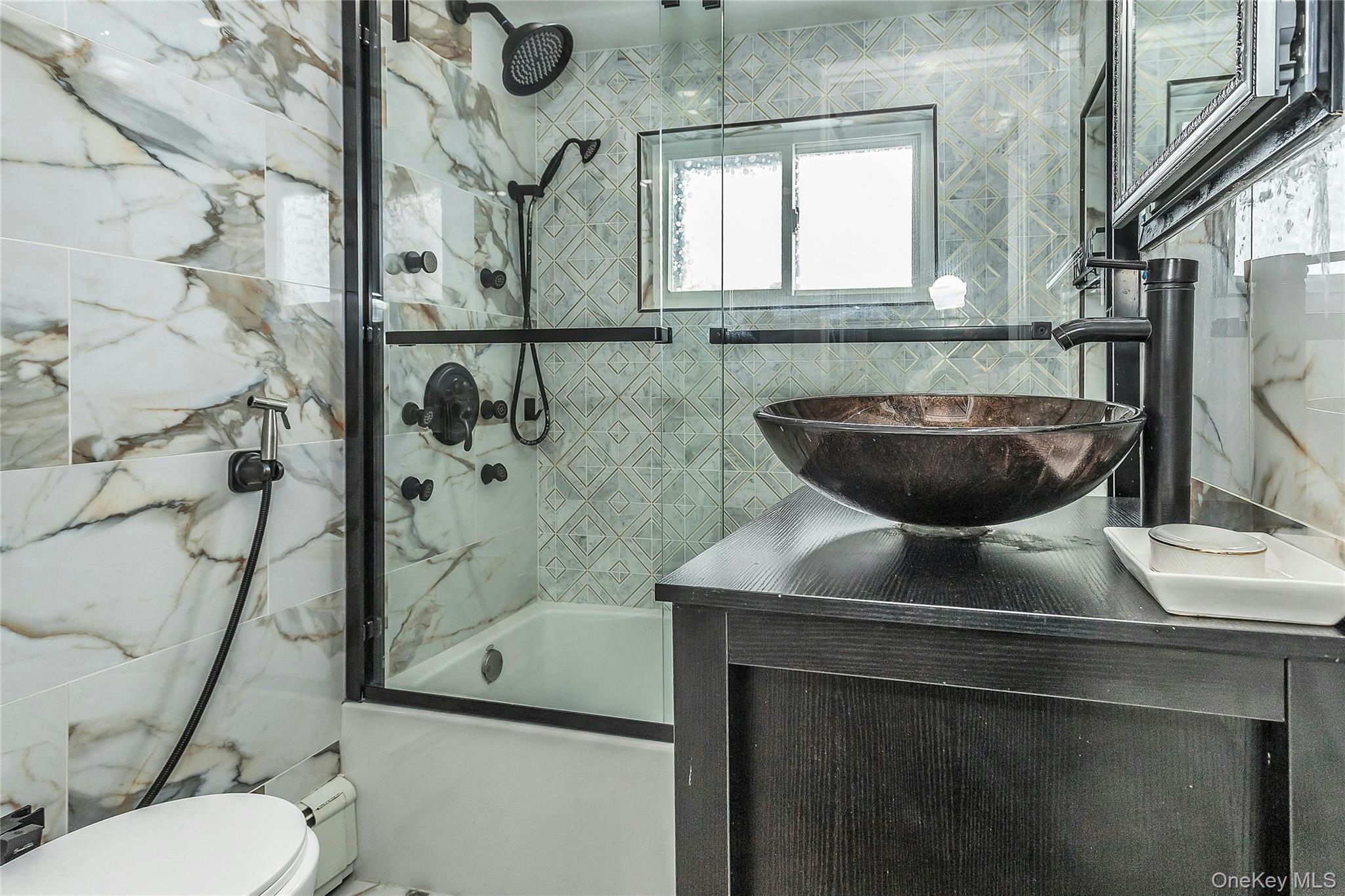 #18 photo, 524 Jerusalem Avenue, Hicksville , NY 11801