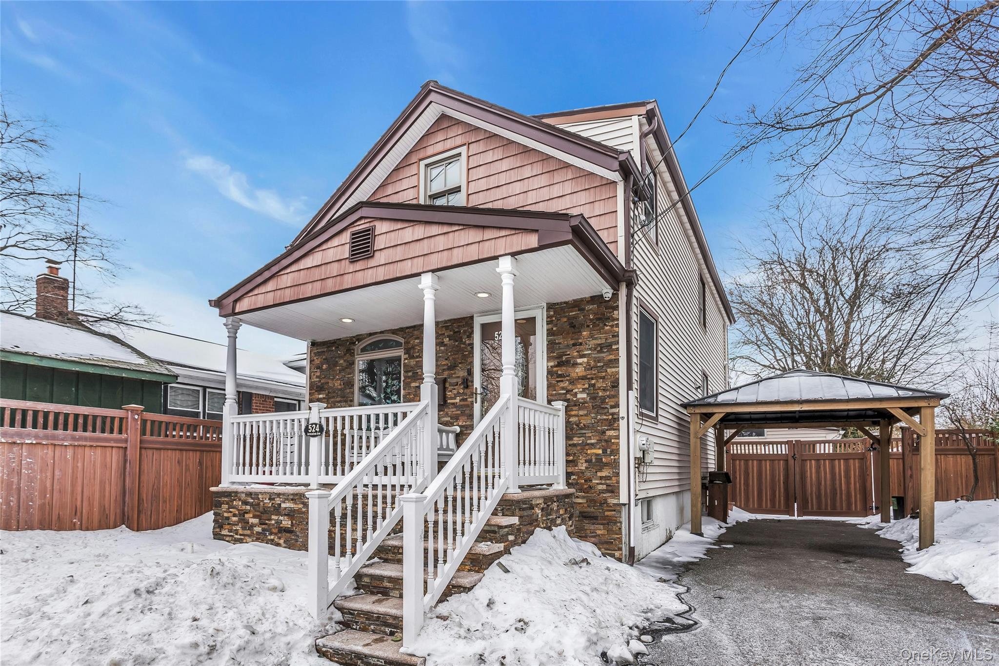 #2 photo, 524 Jerusalem Avenue, Hicksville , NY 11801