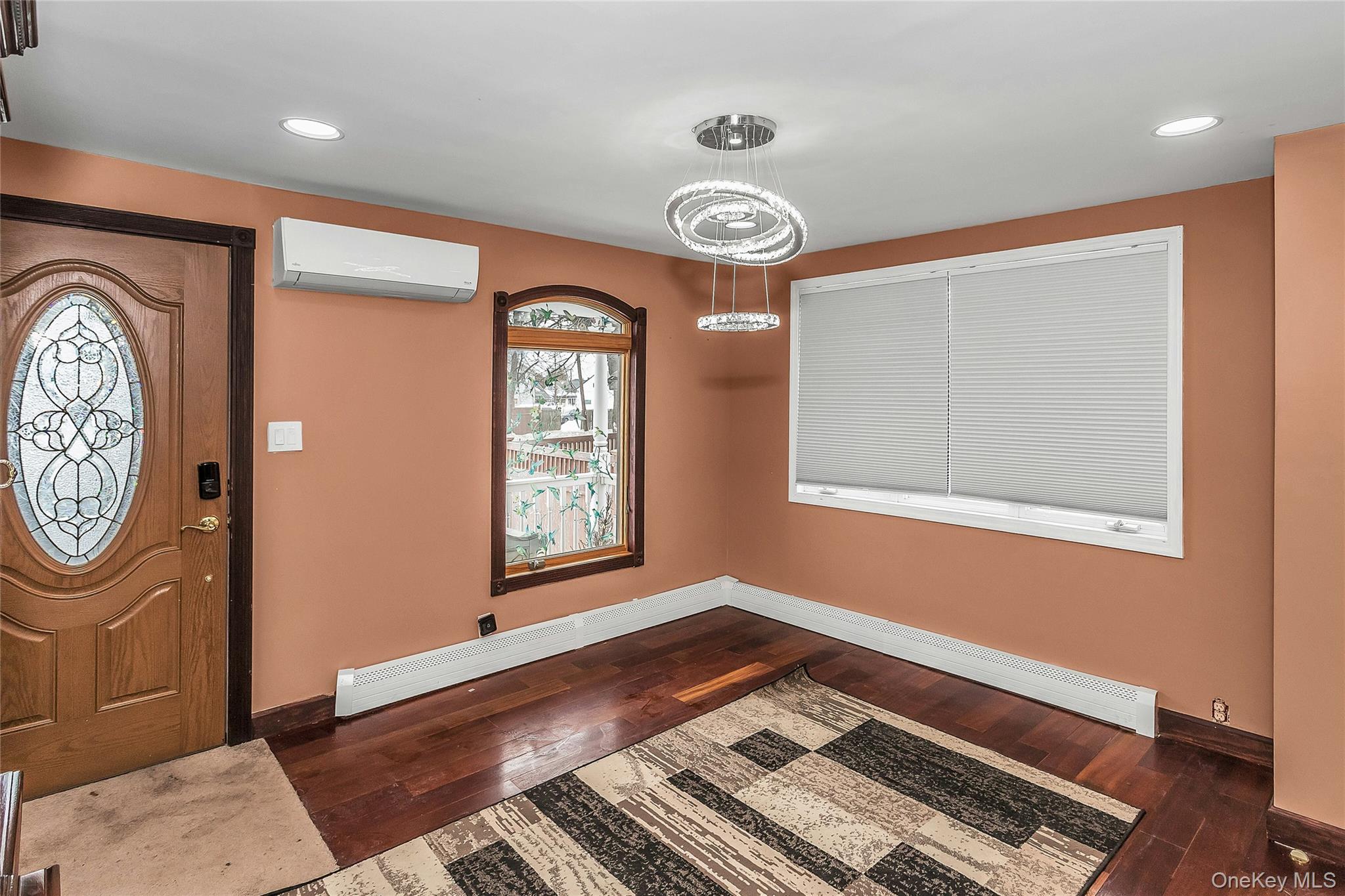 #5 photo, 524 Jerusalem Avenue, Hicksville , NY 11801