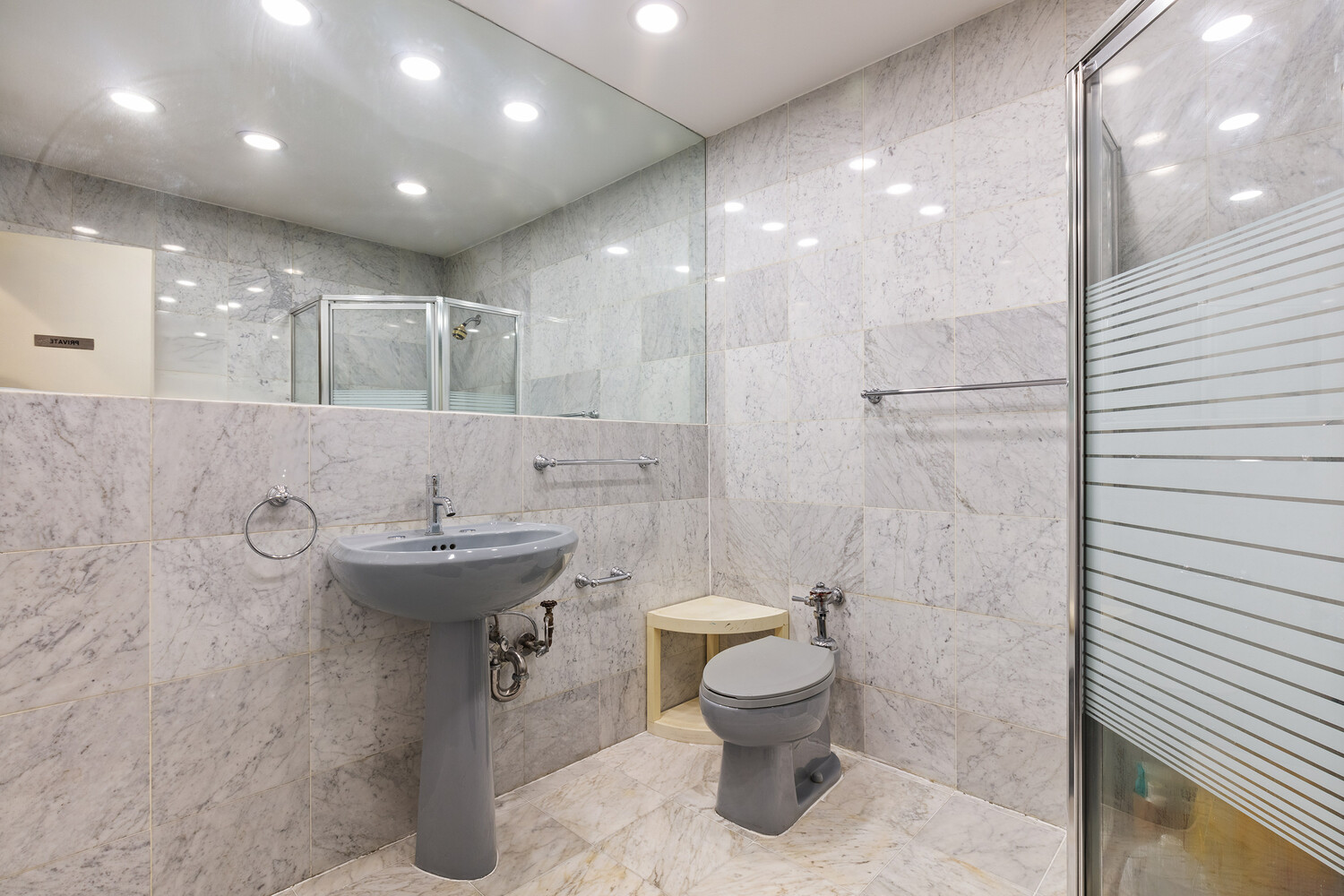 #6 photo, 210 E 47TH Street, मैनहटन Turtle Bay , NY 10017