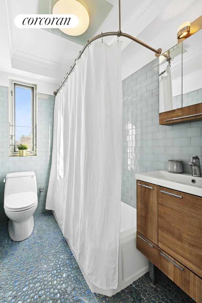 #12 photo, 330 E 79TH Street, Lenox Hill , NY 10075