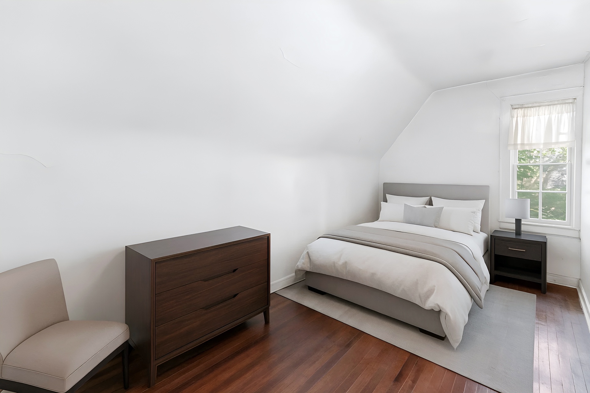 #16 photo, 39-61 44th Street, Sunnyside Gardens , NY 11104