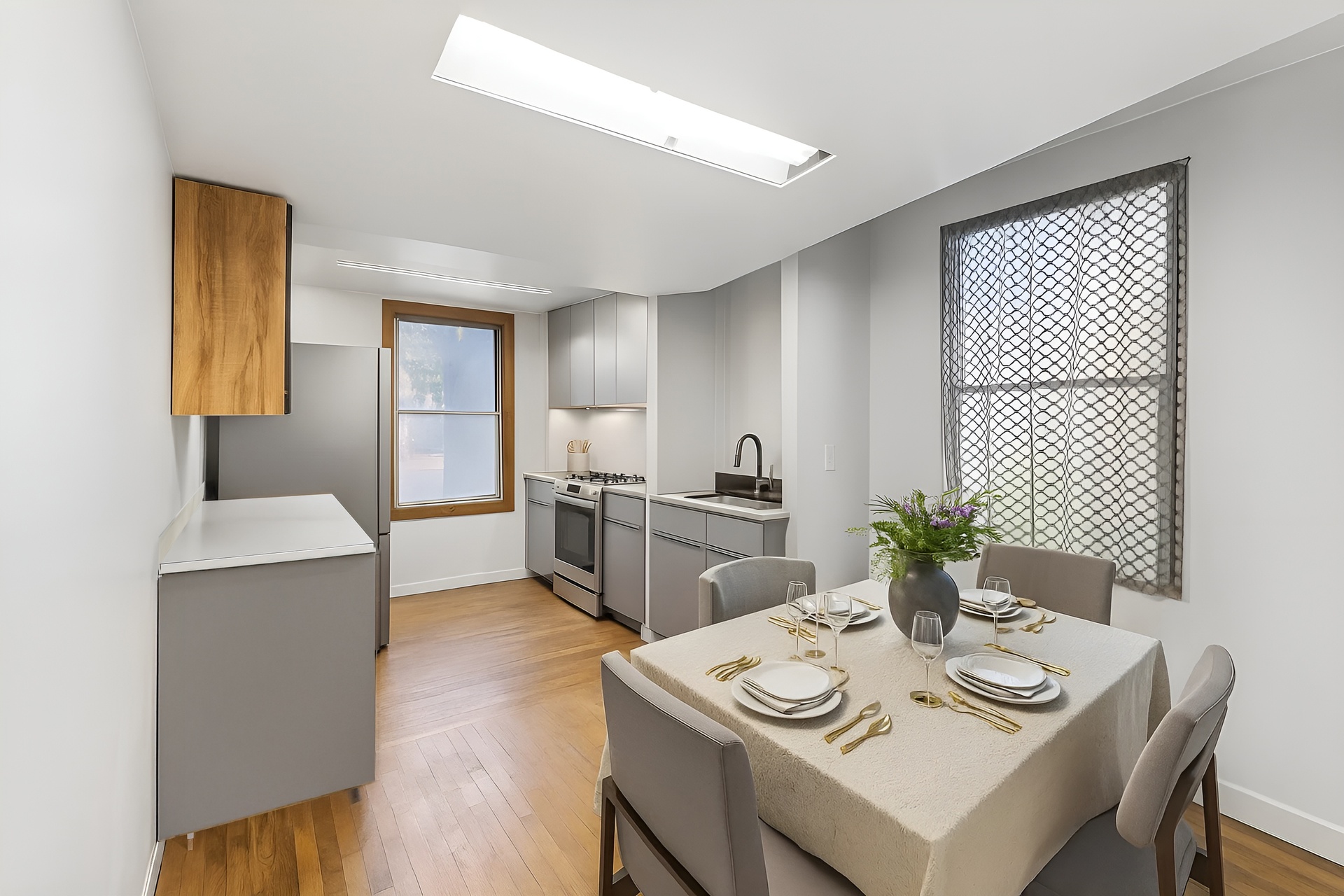 #8 photo, 39-61 44th Street, Sunnyside Gardens , NY 11104