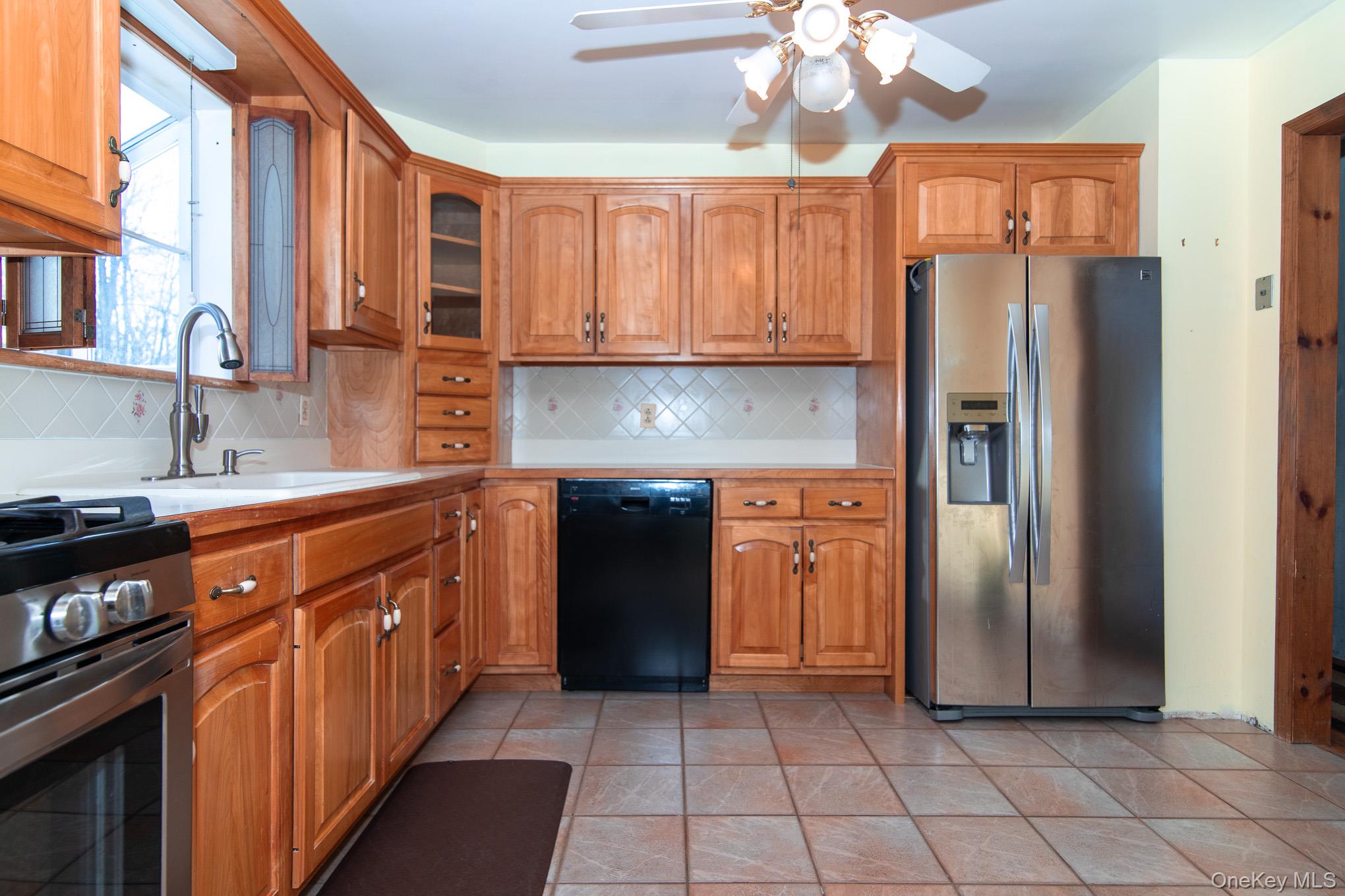 #12 photo, 3 Russett Lane, Wappingers Falls , NY 12590