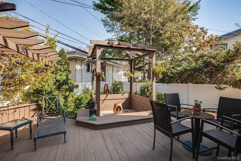 #19 photo, 900 Kilmer Lane, North Woodmere , NY 11581