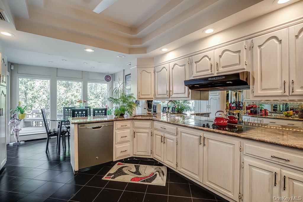 #9 photo, 900 Kilmer Lane, North Woodmere , NY 11581