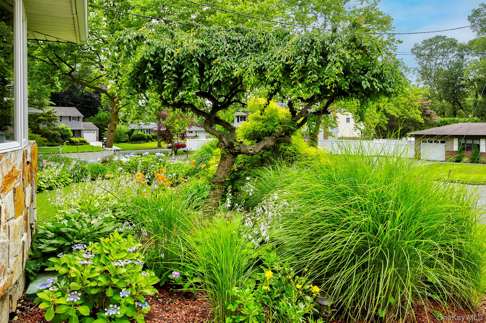 #17 photo, 7 Bartel Place, South Huntington , NY 11746