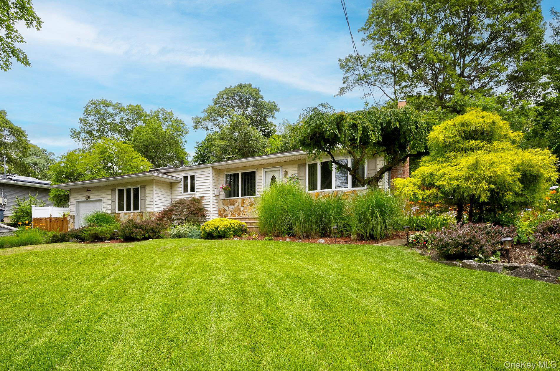 #6 photo, 7 Bartel Place, South Huntington , NY 11746