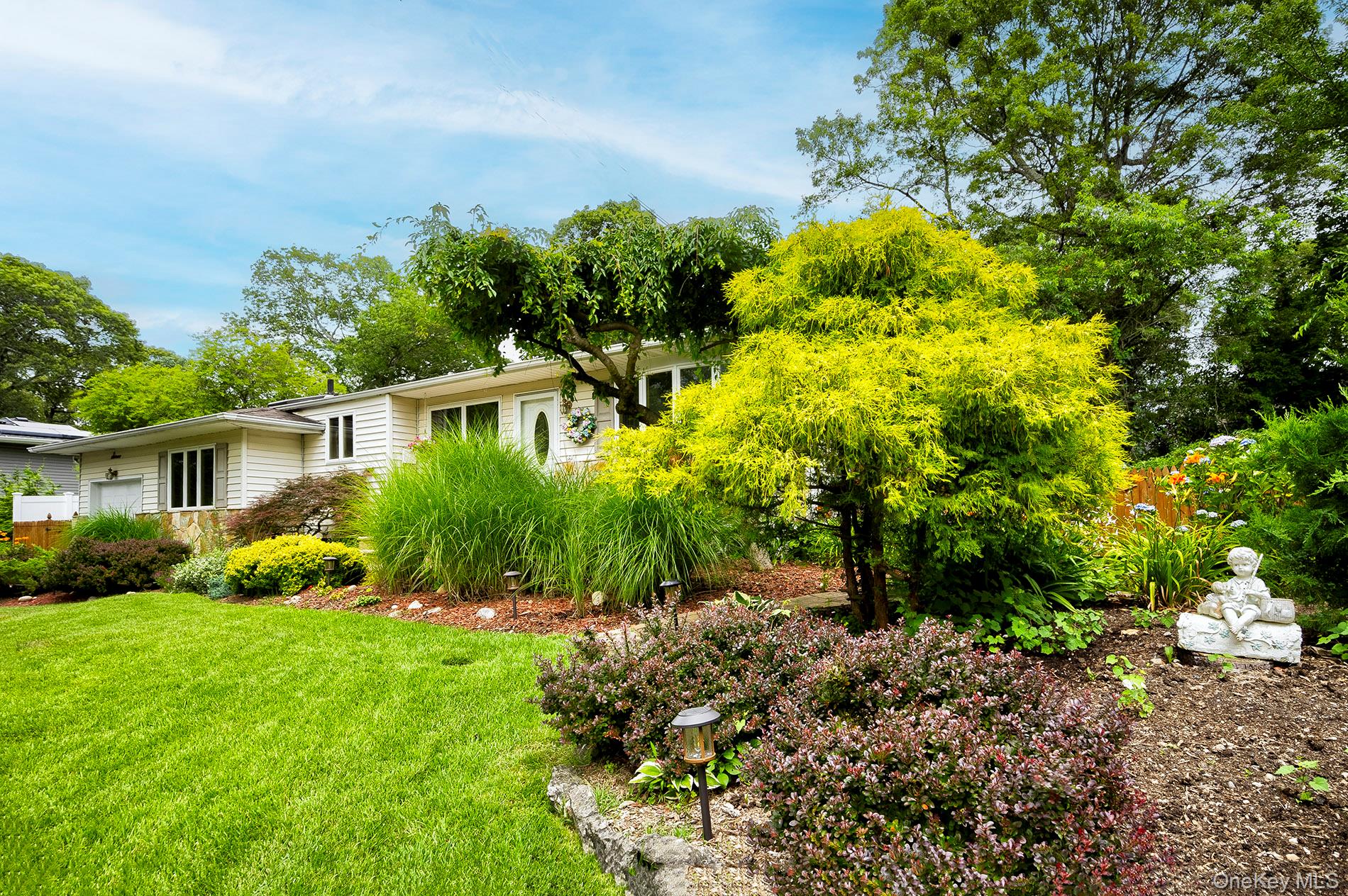 #7 photo, 7 Bartel Place, South Huntington , NY 11746