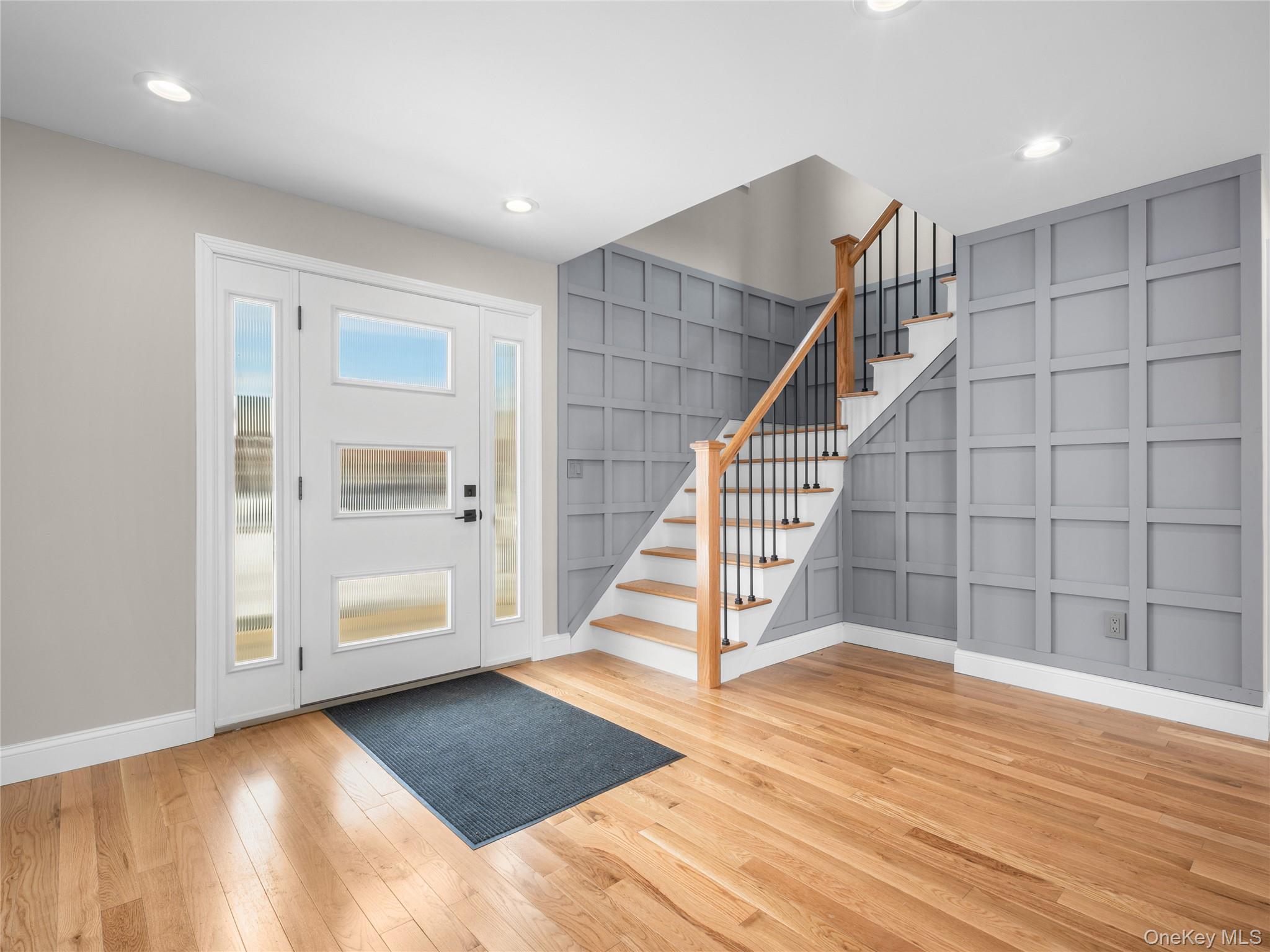 #2 photo, 25 Furrow Lane, नासाउ काउंटी Levittown , NY 11756