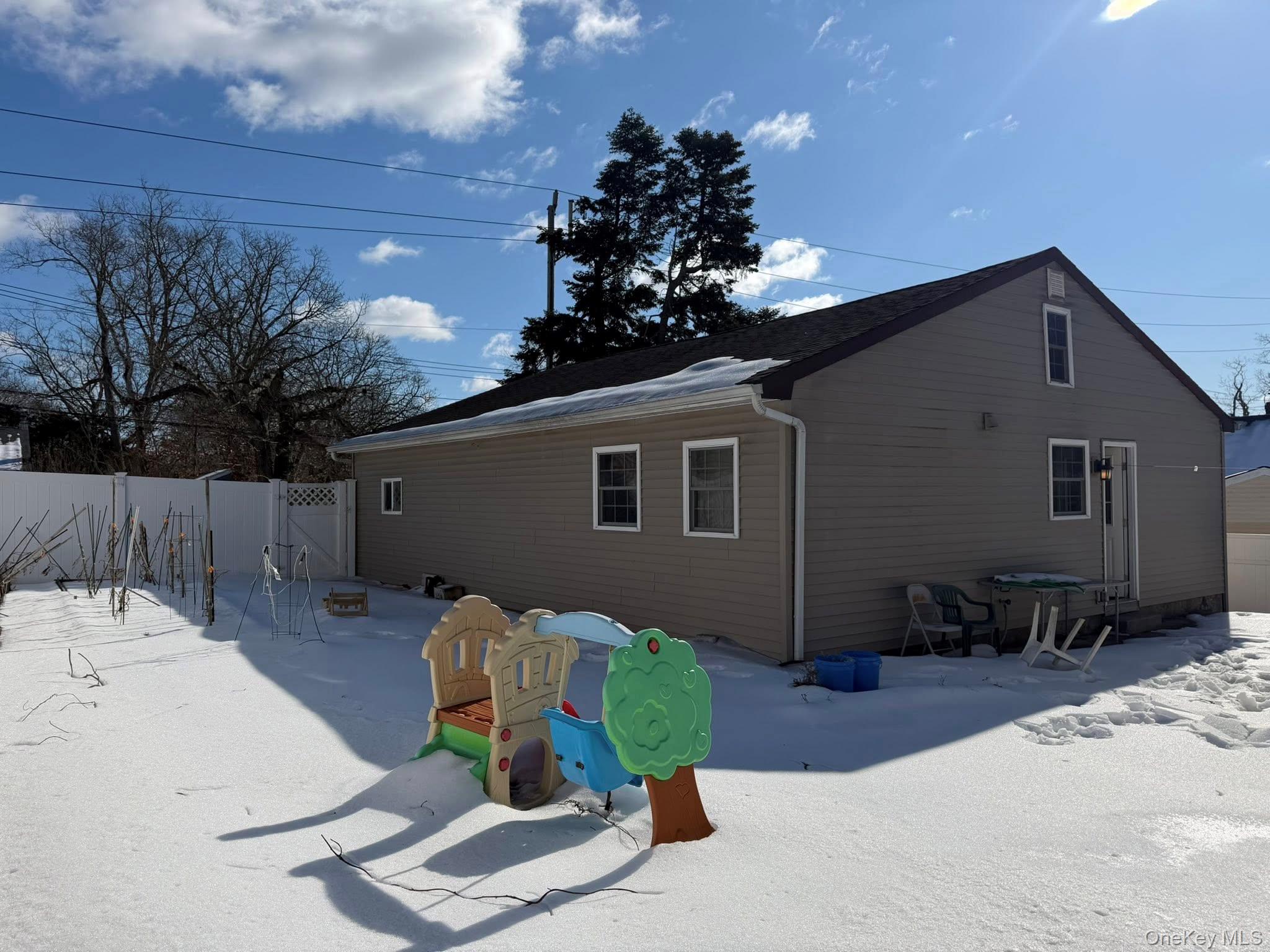 #16 photo, 168 Woodycrest Drive, Farmingville , NY 11738