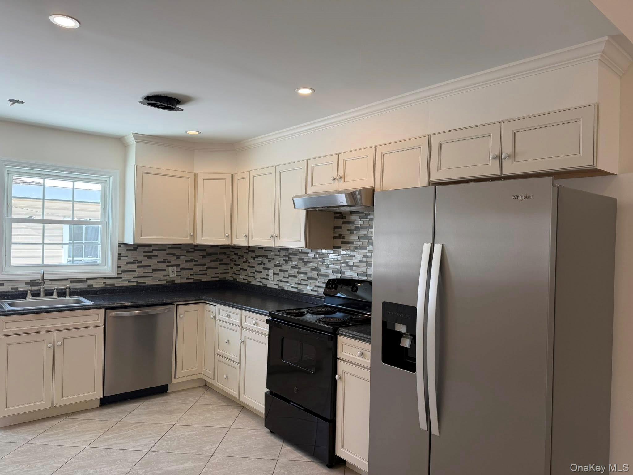 #2 photo, 168 Woodycrest Drive, Farmingville , NY 11738