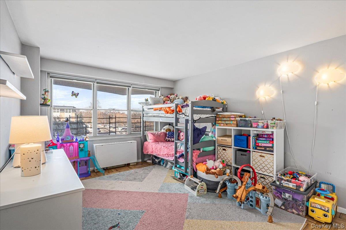 #16 photo, 17-85 215th Street, Куинс ‖ Bayside , NY 11360