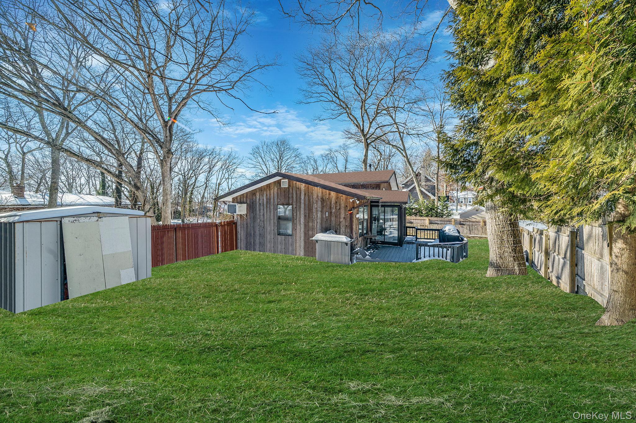 #12 photo, 74 Hempstead Drive, מחוז סאפוק Sound Beach , NY 11789