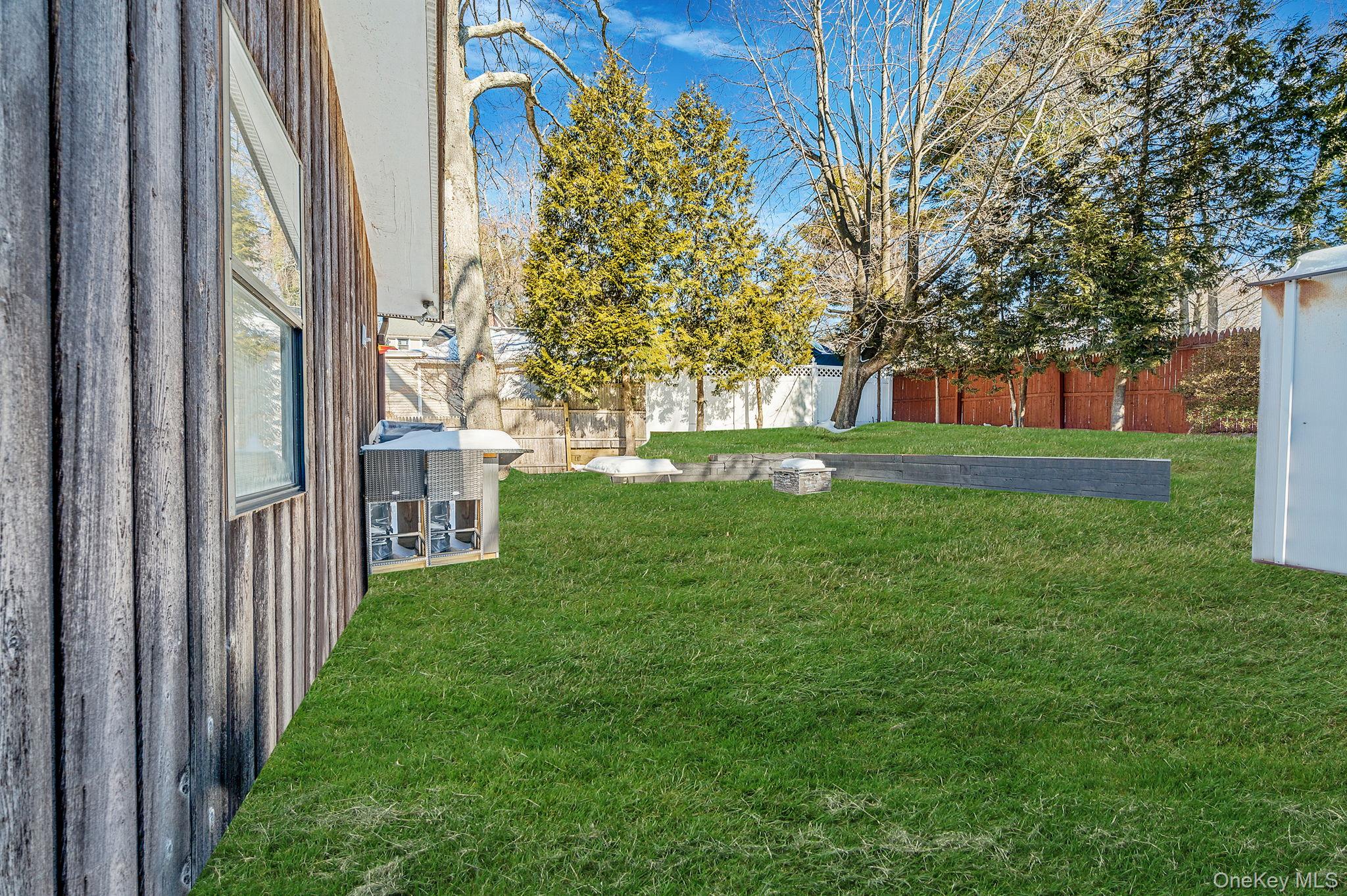 #16 photo, 74 Hempstead Drive, מחוז סאפוק Sound Beach , NY 11789