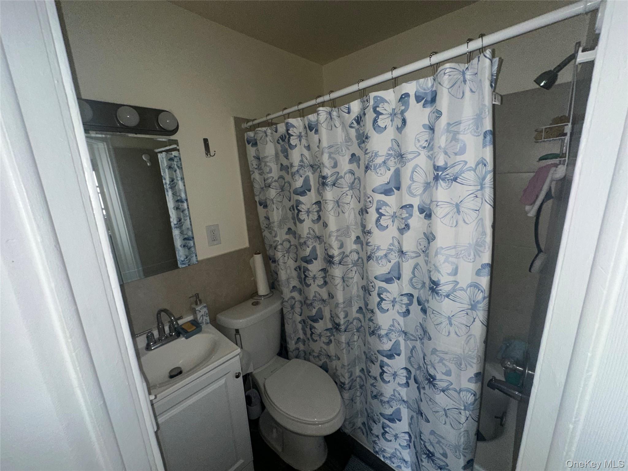 #5 photo, 14 Van Cott Avenue, Нассау ‖ Hempstead , NY 11550