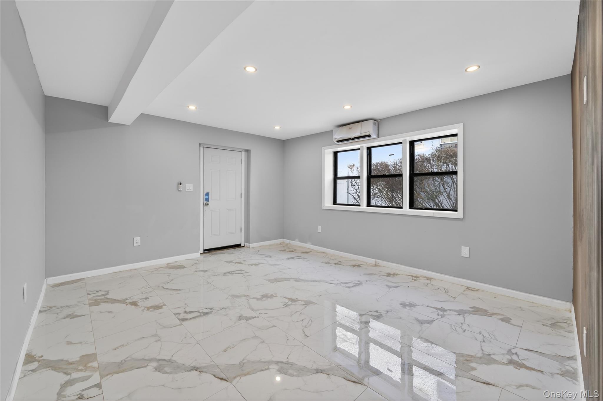 #13 photo, 120-14 165th Street, Jamaica , NY 11434