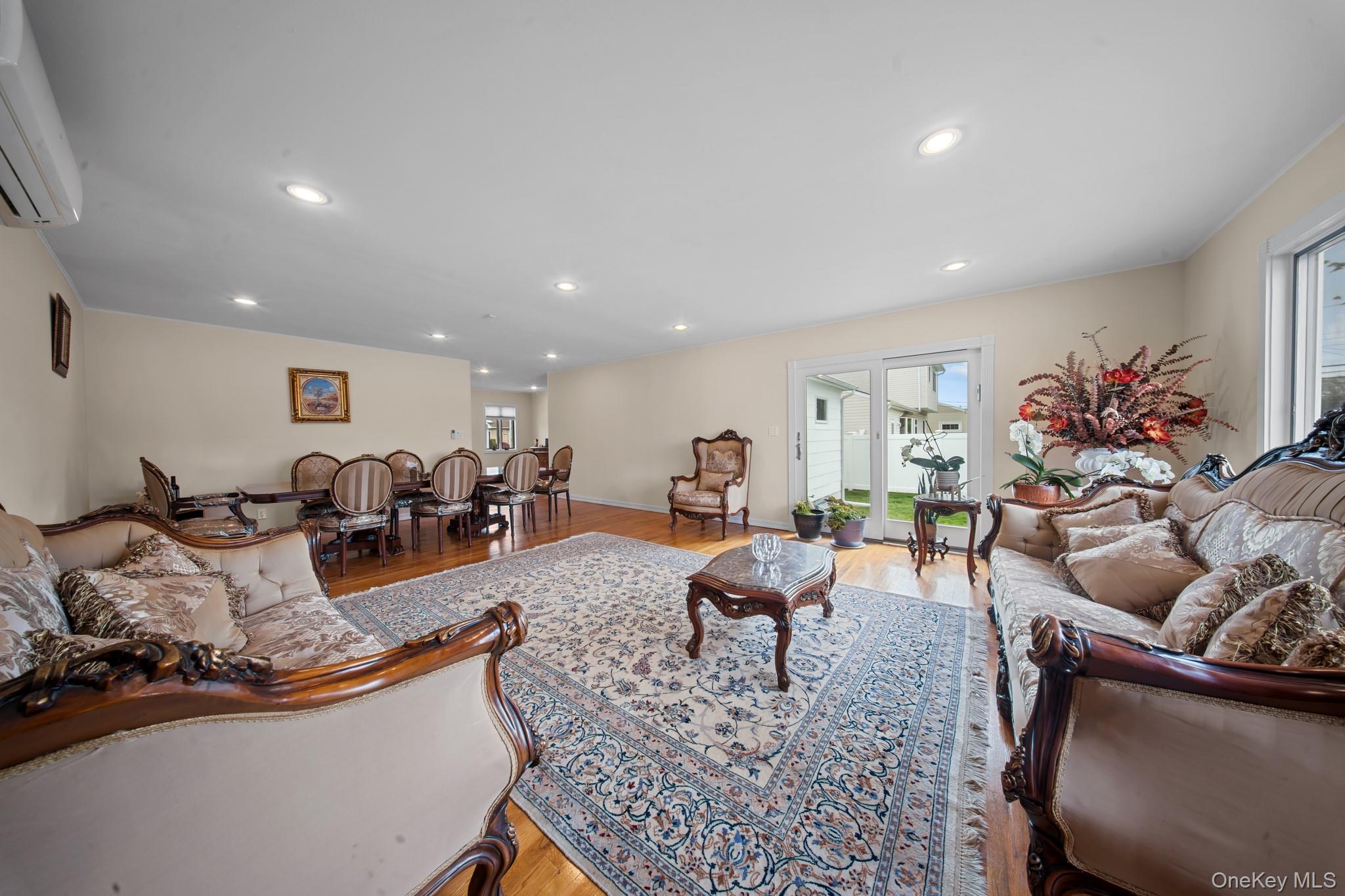 #10 photo, 21 Peter Lane, Нассау ‖ Plainview , NY 11803