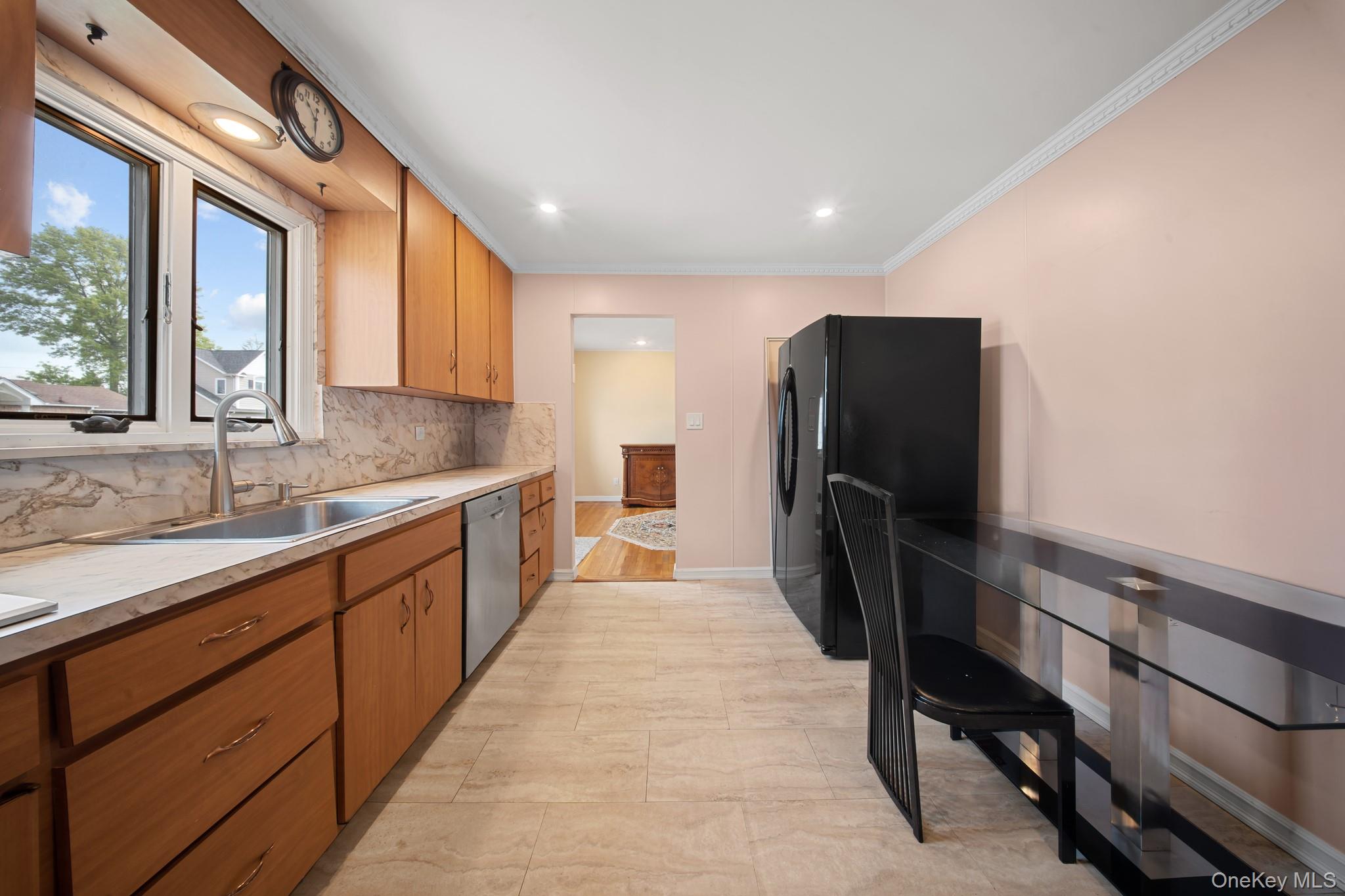 #7 photo, 21 Peter Lane, Нассау ‖ Plainview , NY 11803