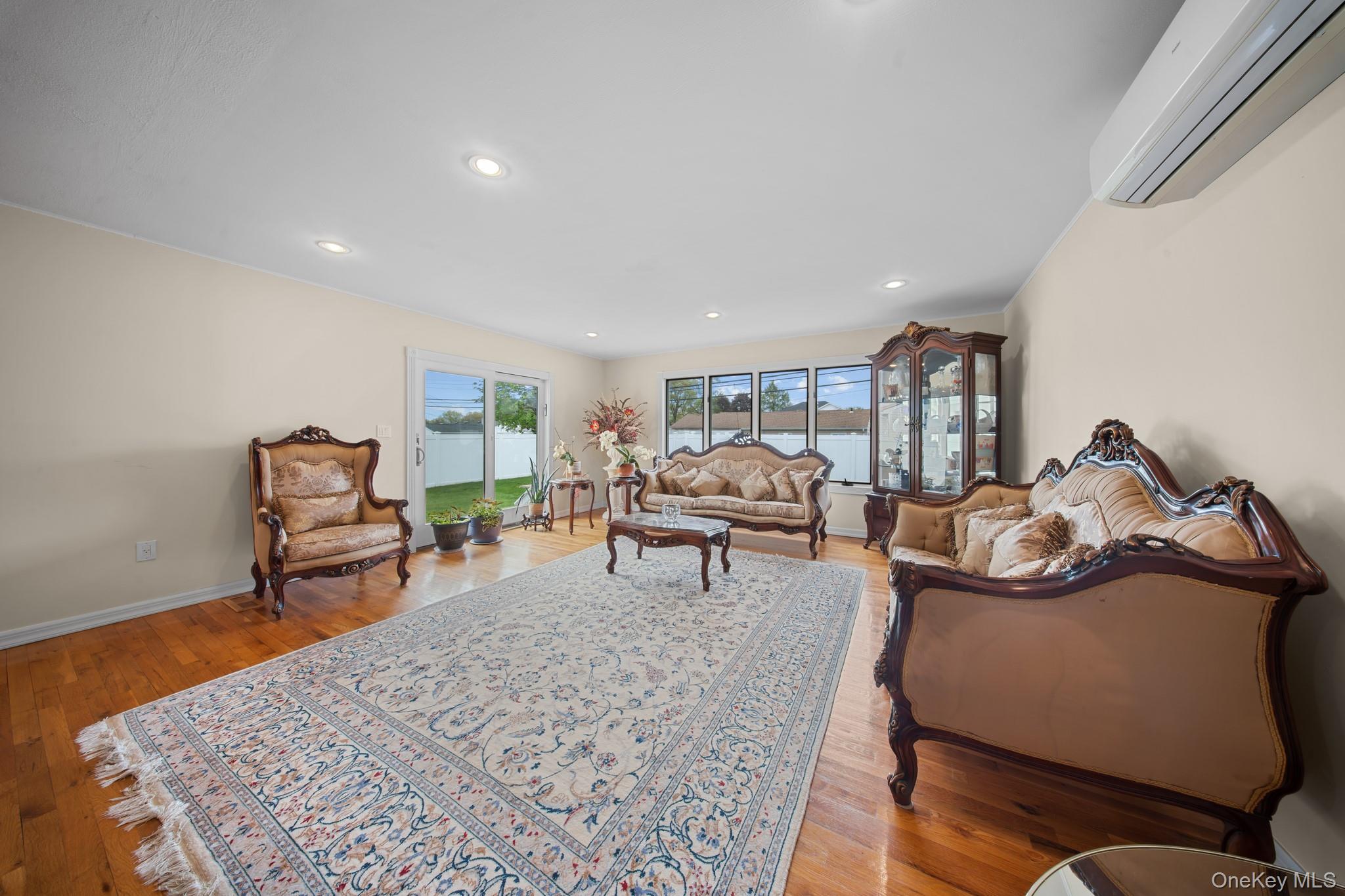 #9 photo, 21 Peter Lane, Нассау ‖ Plainview , NY 11803