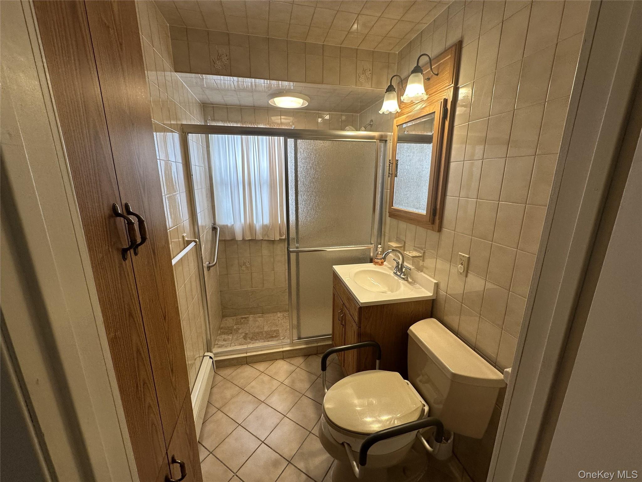 #8 photo, 63 Morning Glory Road, Levittown , NY 11756