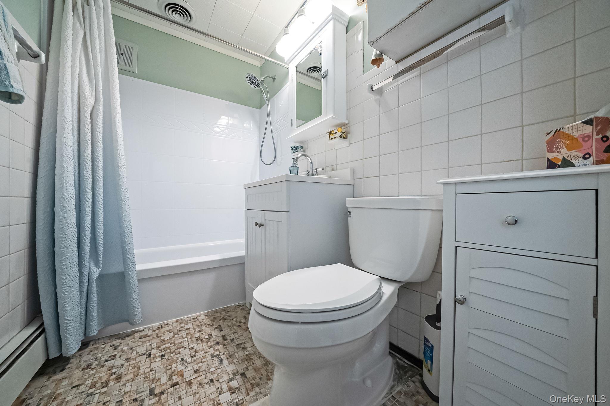 #17 photo, 694 Whittier Street, Westbury , NY 11590