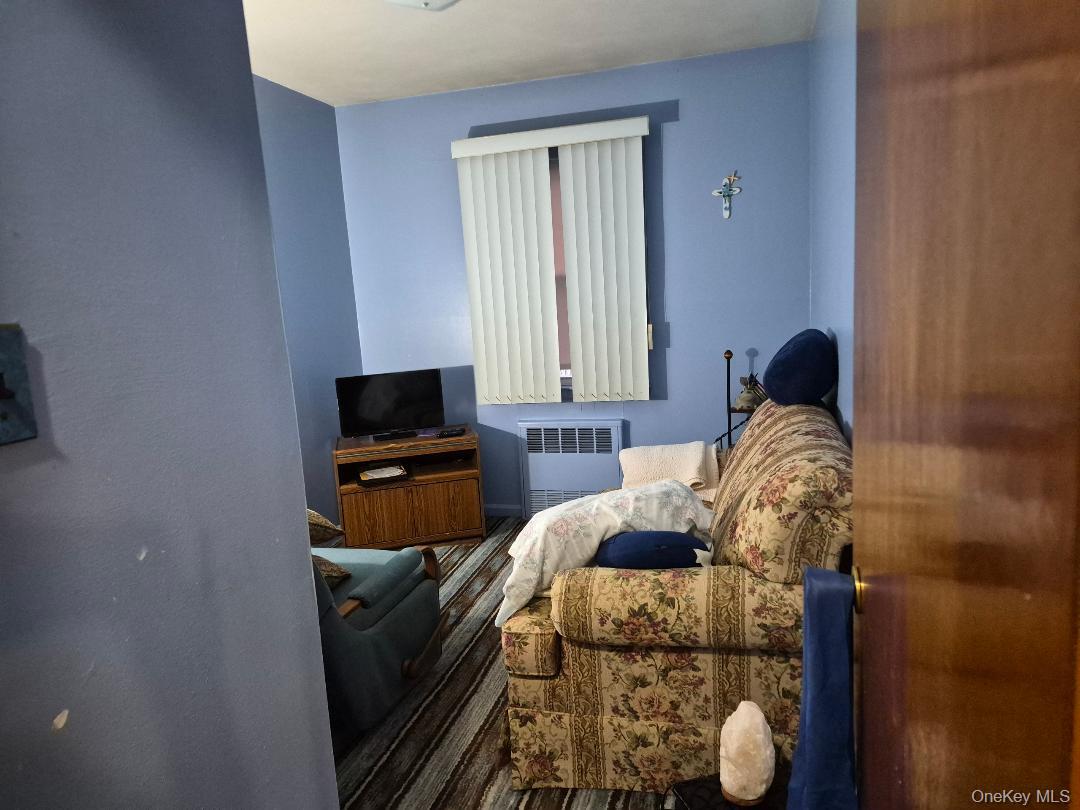 #12 photo, 96-08 156, कुईंस Howard Beach , NY 11414