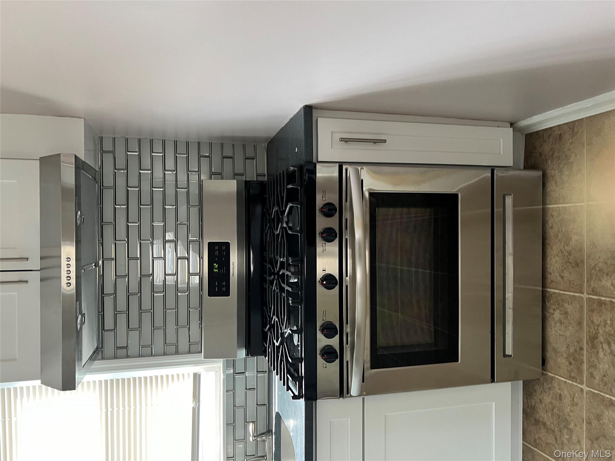 #5 photo, 96-08 156, कुईंस Howard Beach , NY 11414