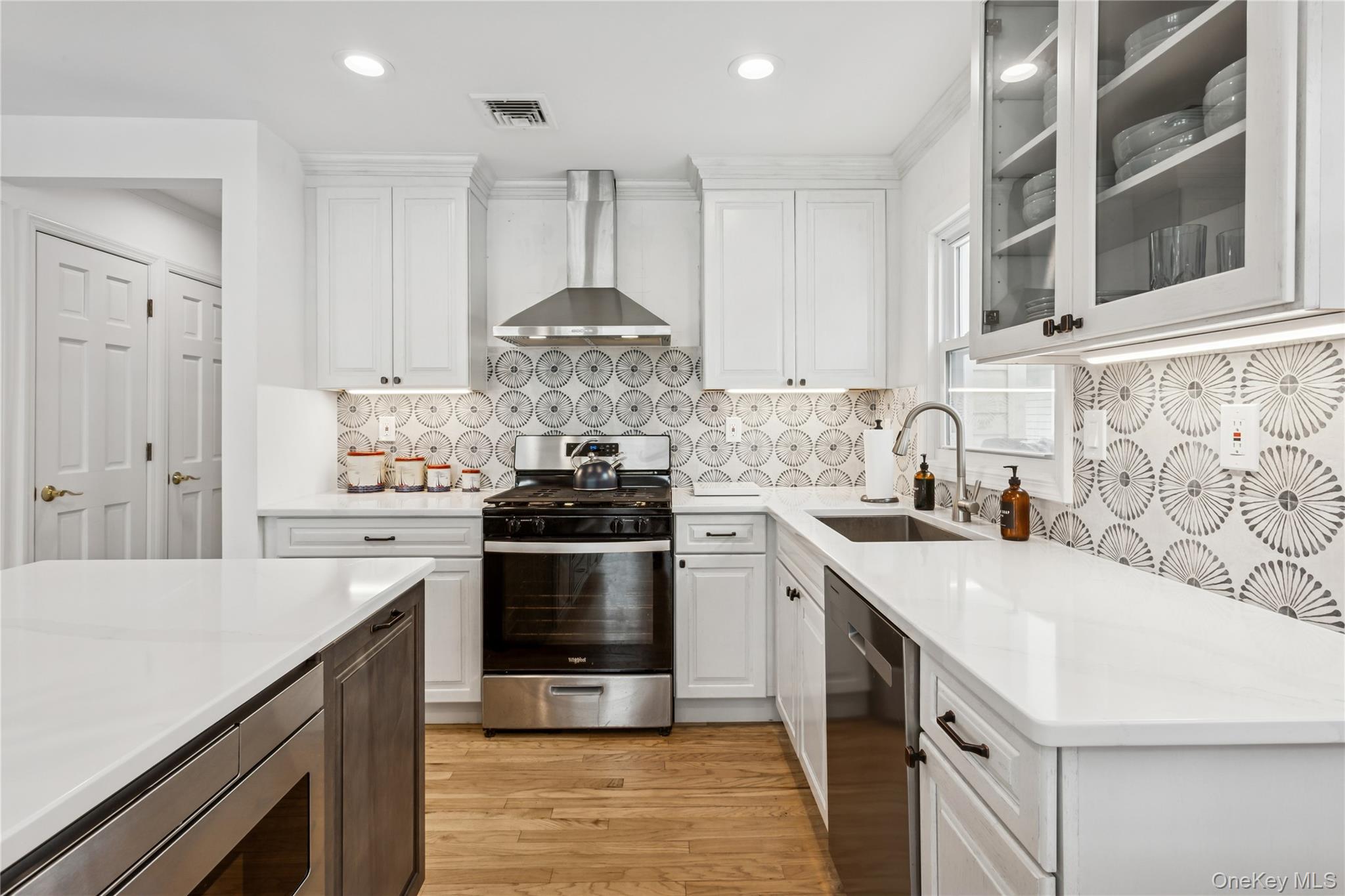 #12 photo, 246 W Bay Drive, Long Beach , NY 11561