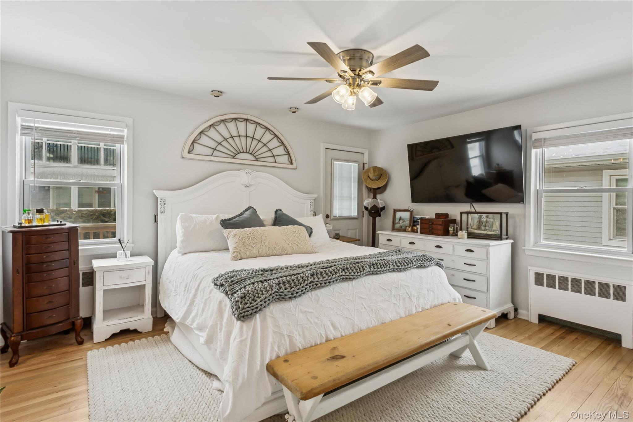 #19 photo, 246 W Bay Drive, Long Beach , NY 11561