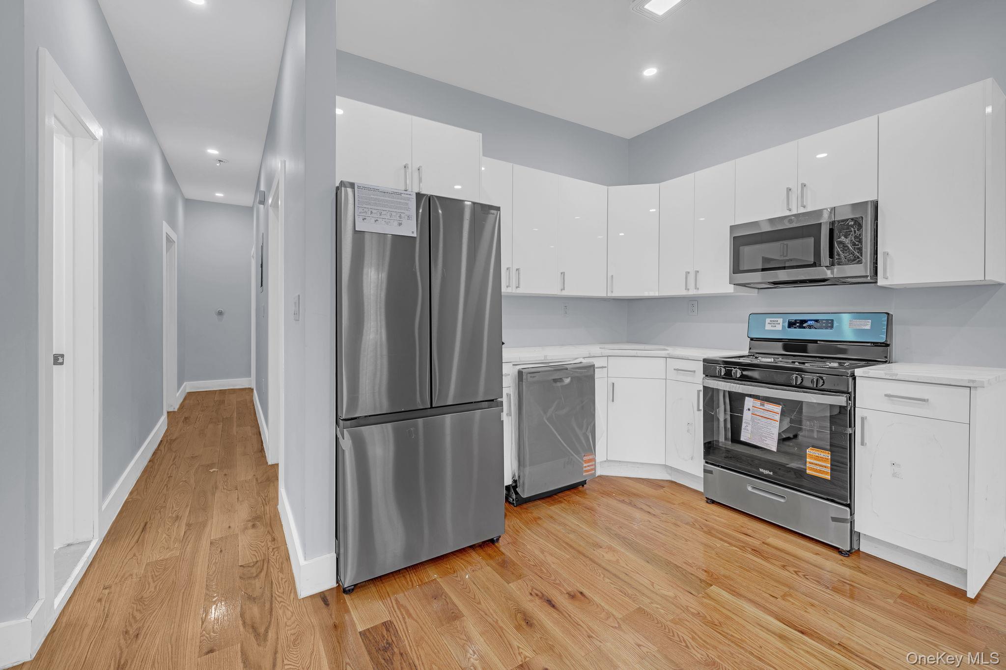 #7 photo, 1852 Amethyst Street, Bronx , NY 10462