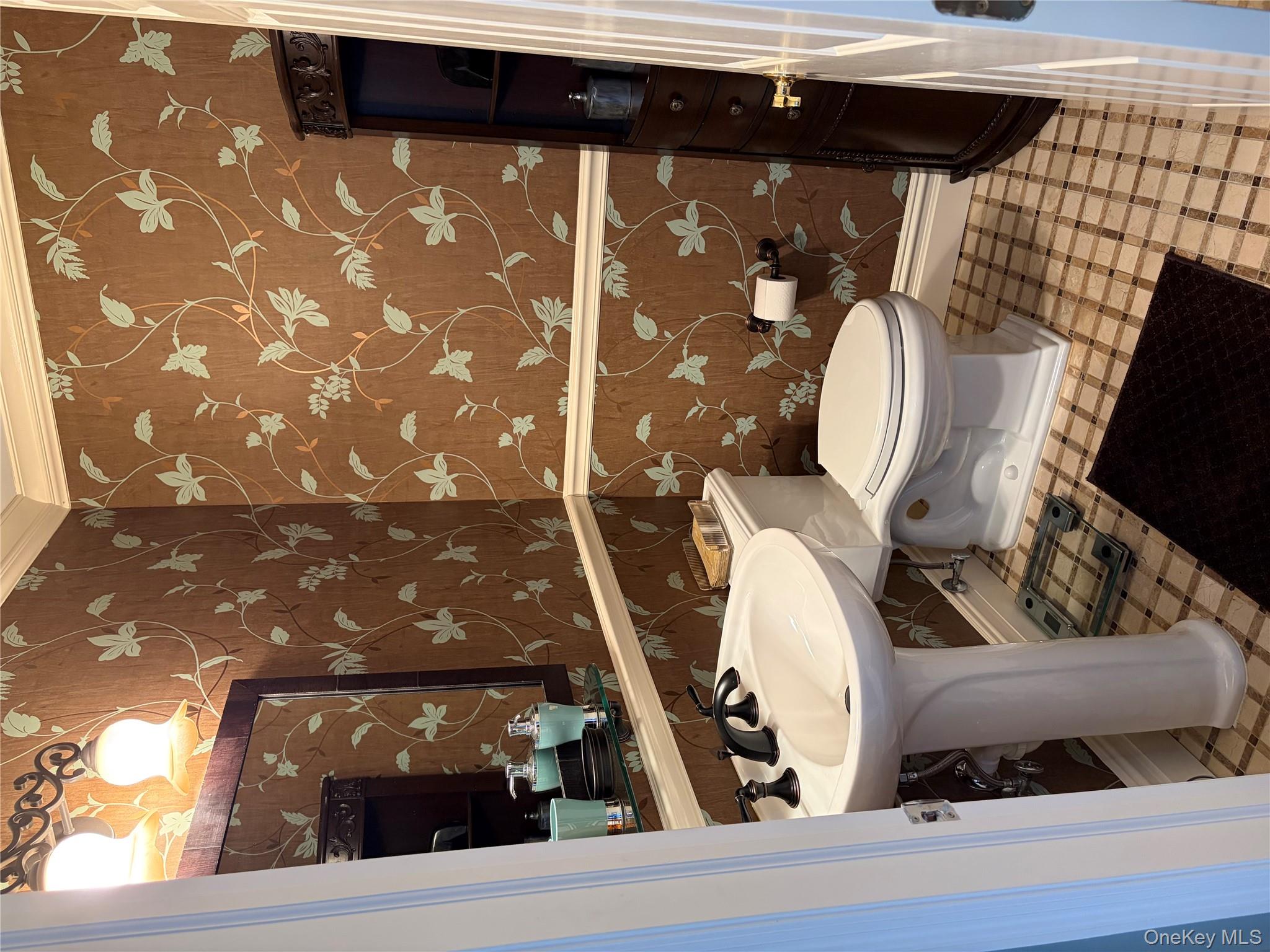 #13 photo, 843 Madeira Boulevard, Melville , NY 11747