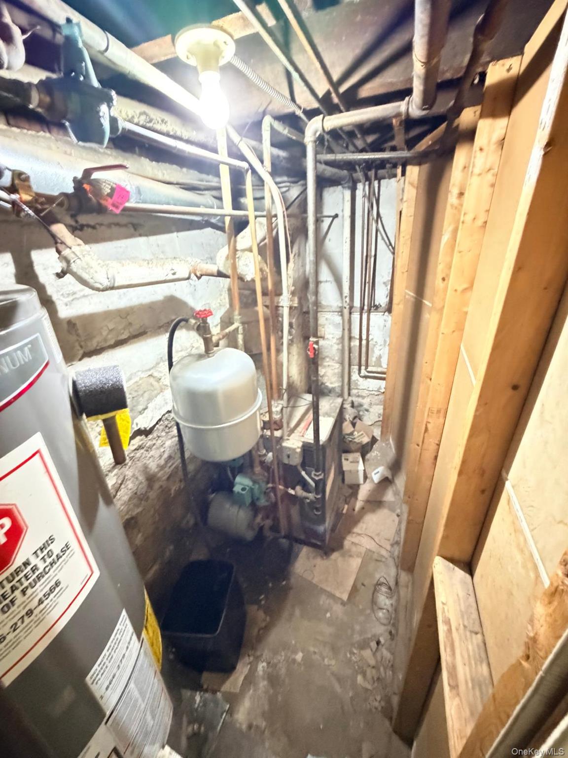 #16 photo, 9726 133rd Street, Richmond Hill S. , NY 11419