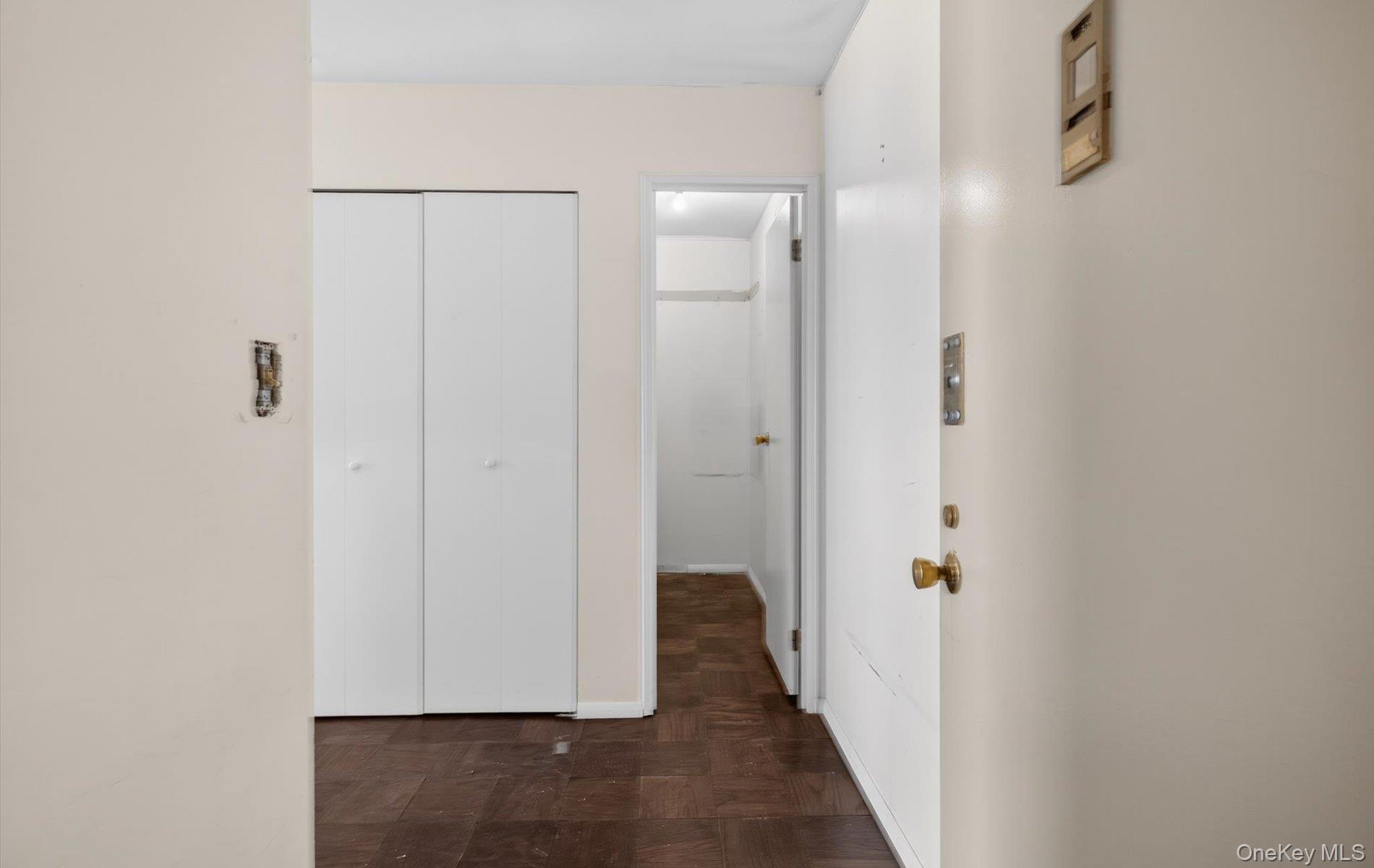 #5 photo, 100 S Middle Neck Road, Great Neck , NY 11021