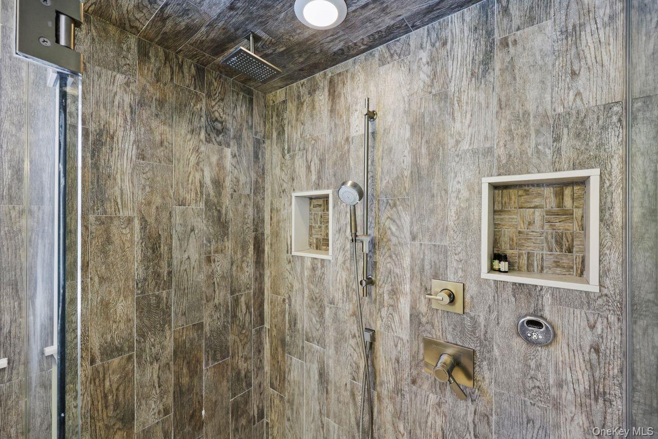 #19 photo, 10 Jennifer Lane, Carmel , NY 10512