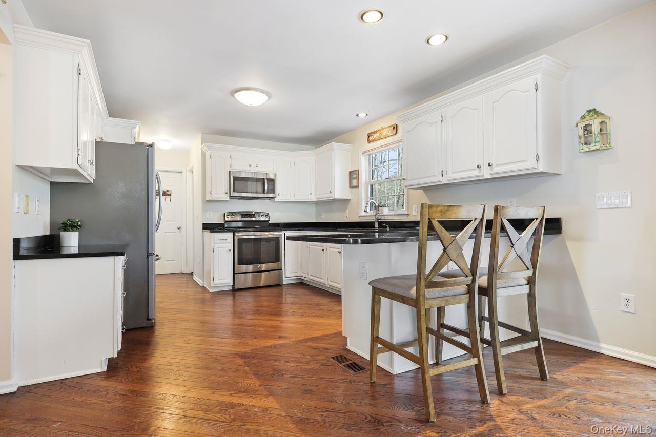 #6 photo, 10 Jennifer Lane, Carmel , NY 10512