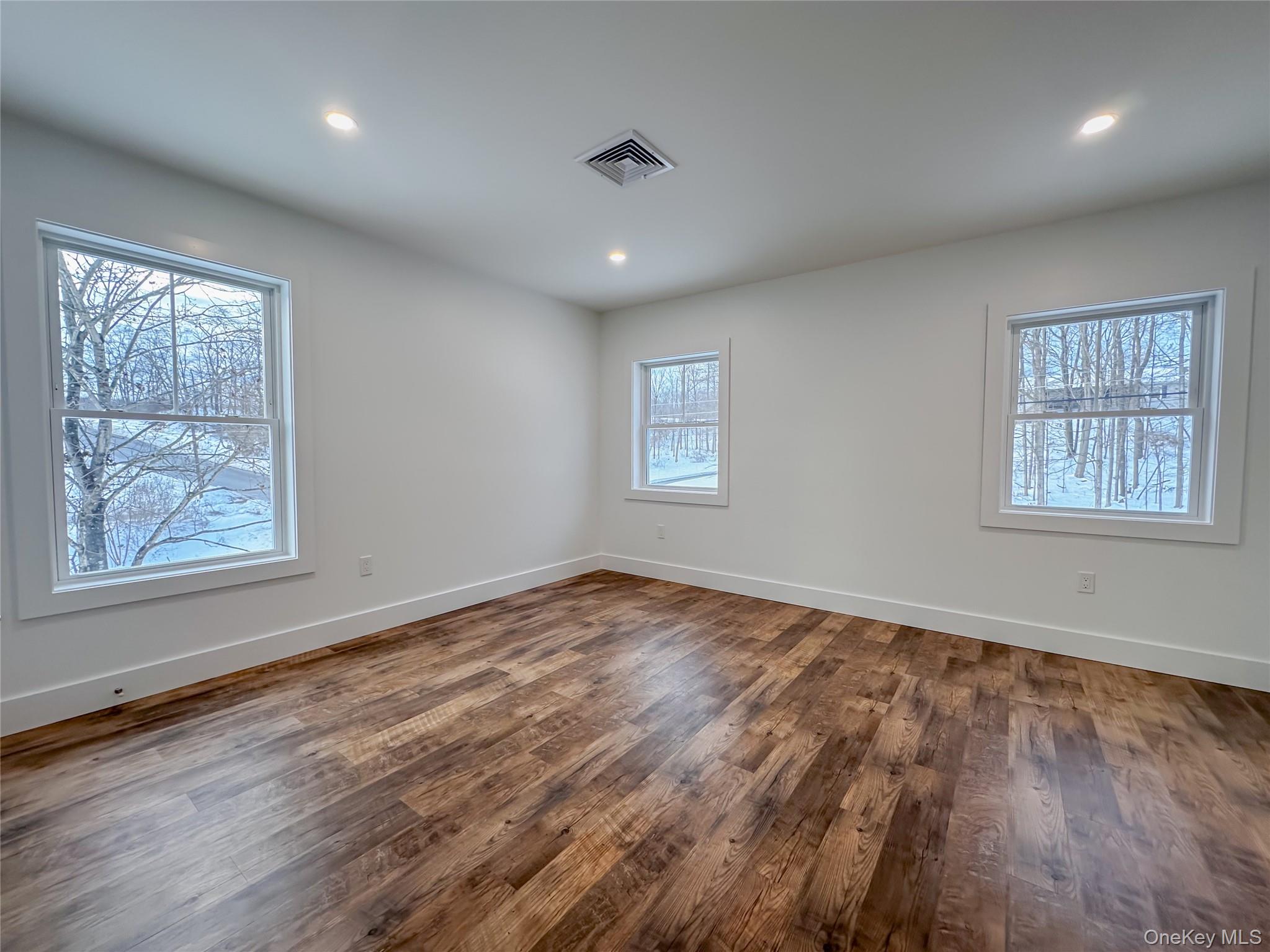 #18 photo, 106 Wigsten Road, Pleasant Valley , NY 12569