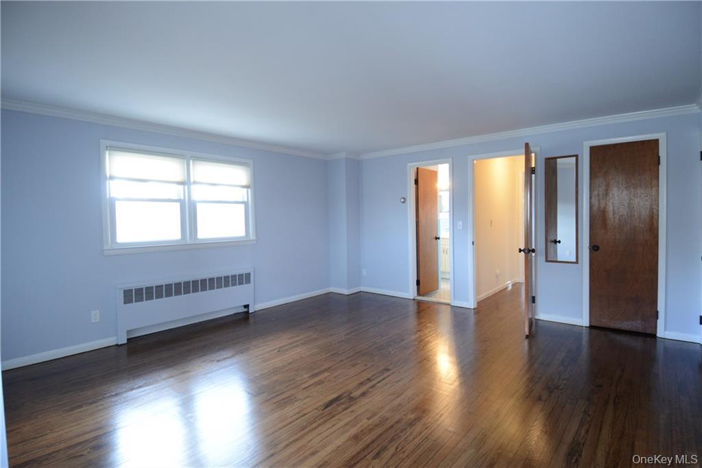 #20 photo, 4 Knollwood Road, Eastchester , NY 10709