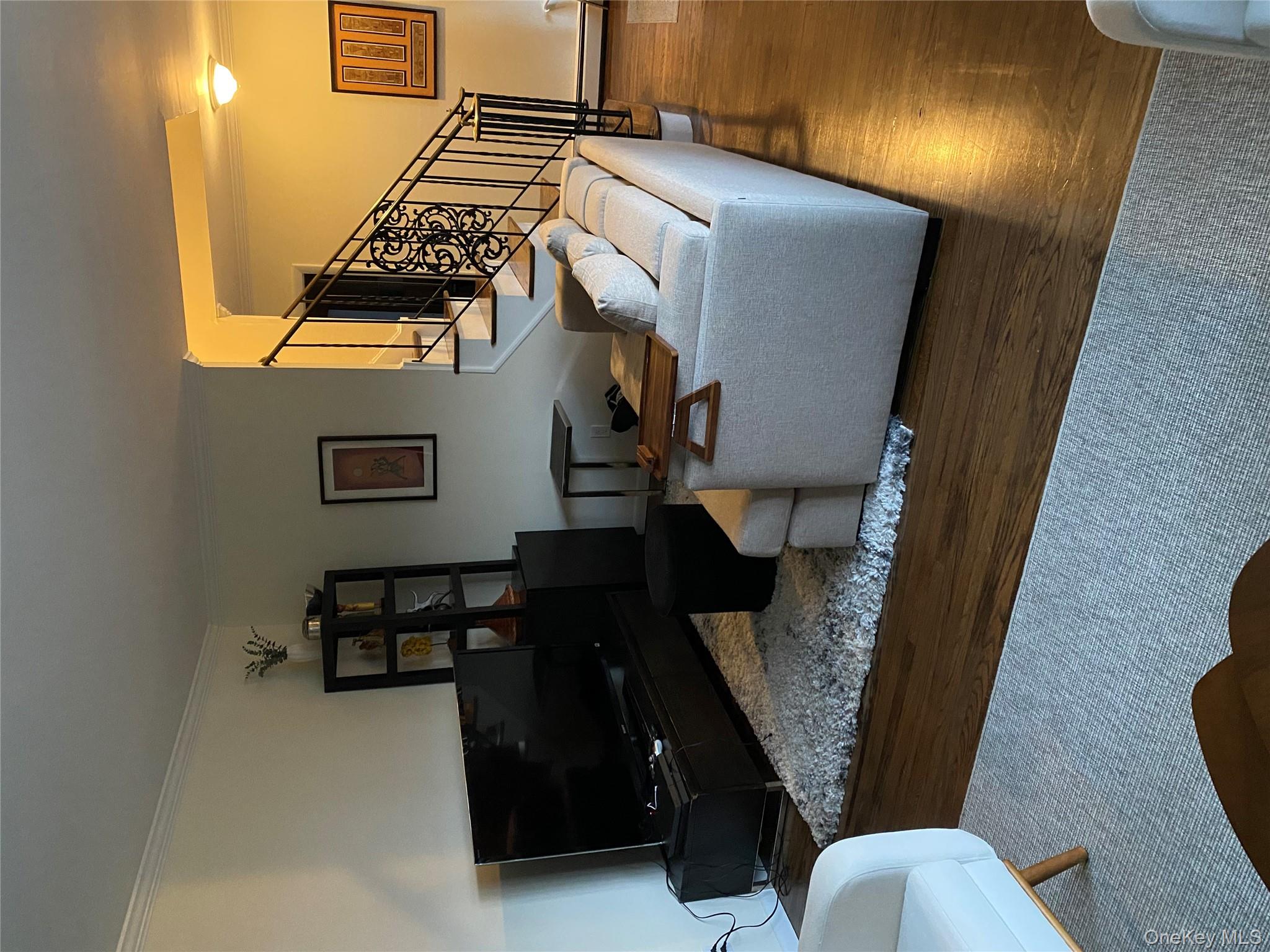 #5 photo, 4 Knollwood Road, Eastchester , NY 10709