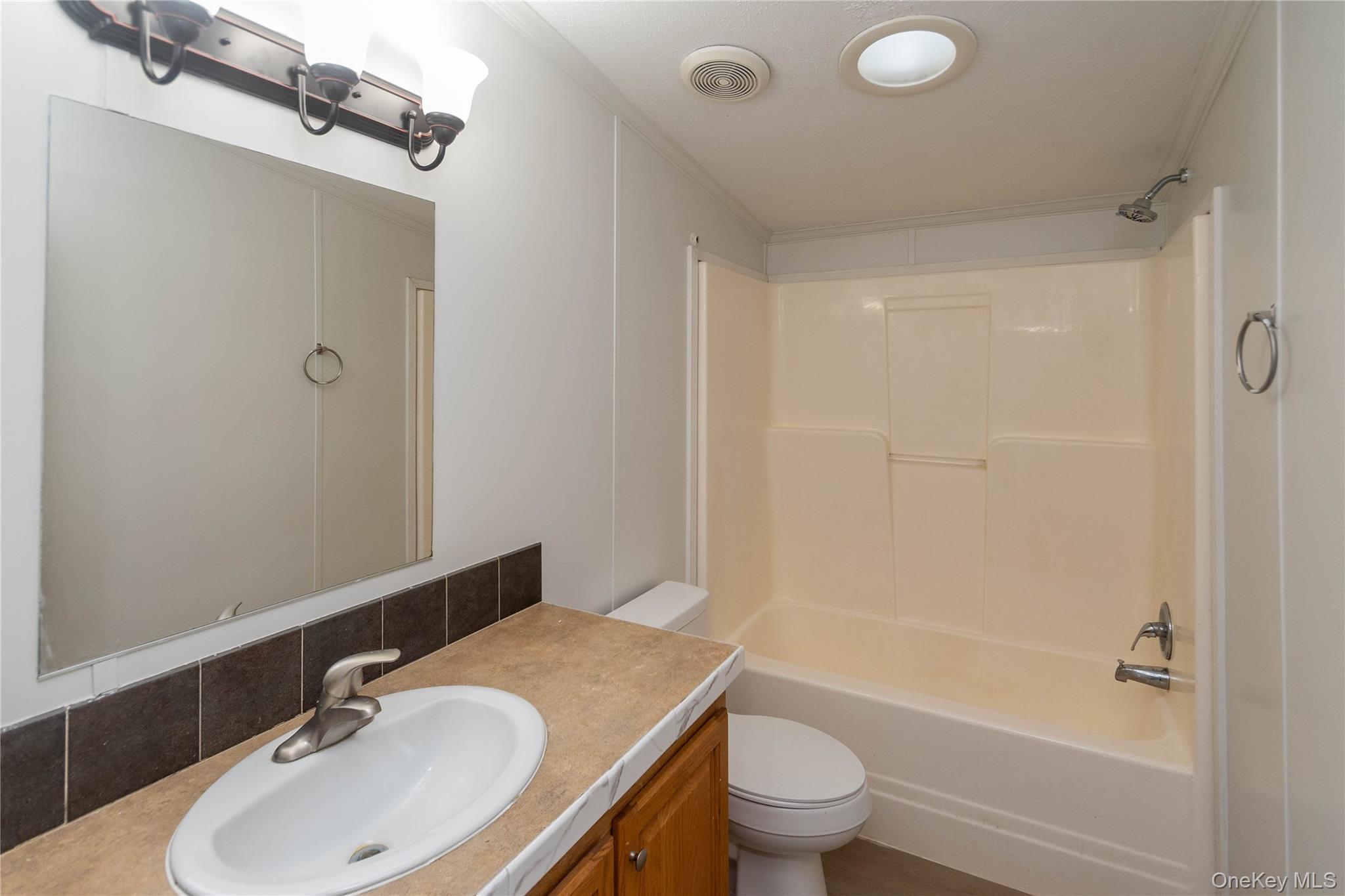 #19 photo, 79 Stern Scenic Drive, Middletown , NY 10940