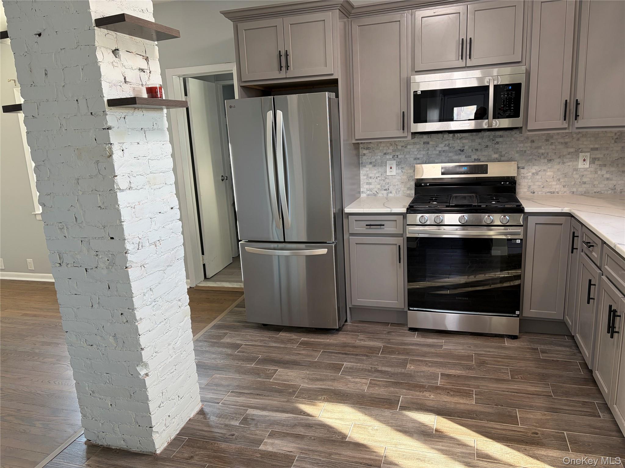 #2 photo, 61 Ridgewood Avenue, 纽约州 Yonkers , NY 10704