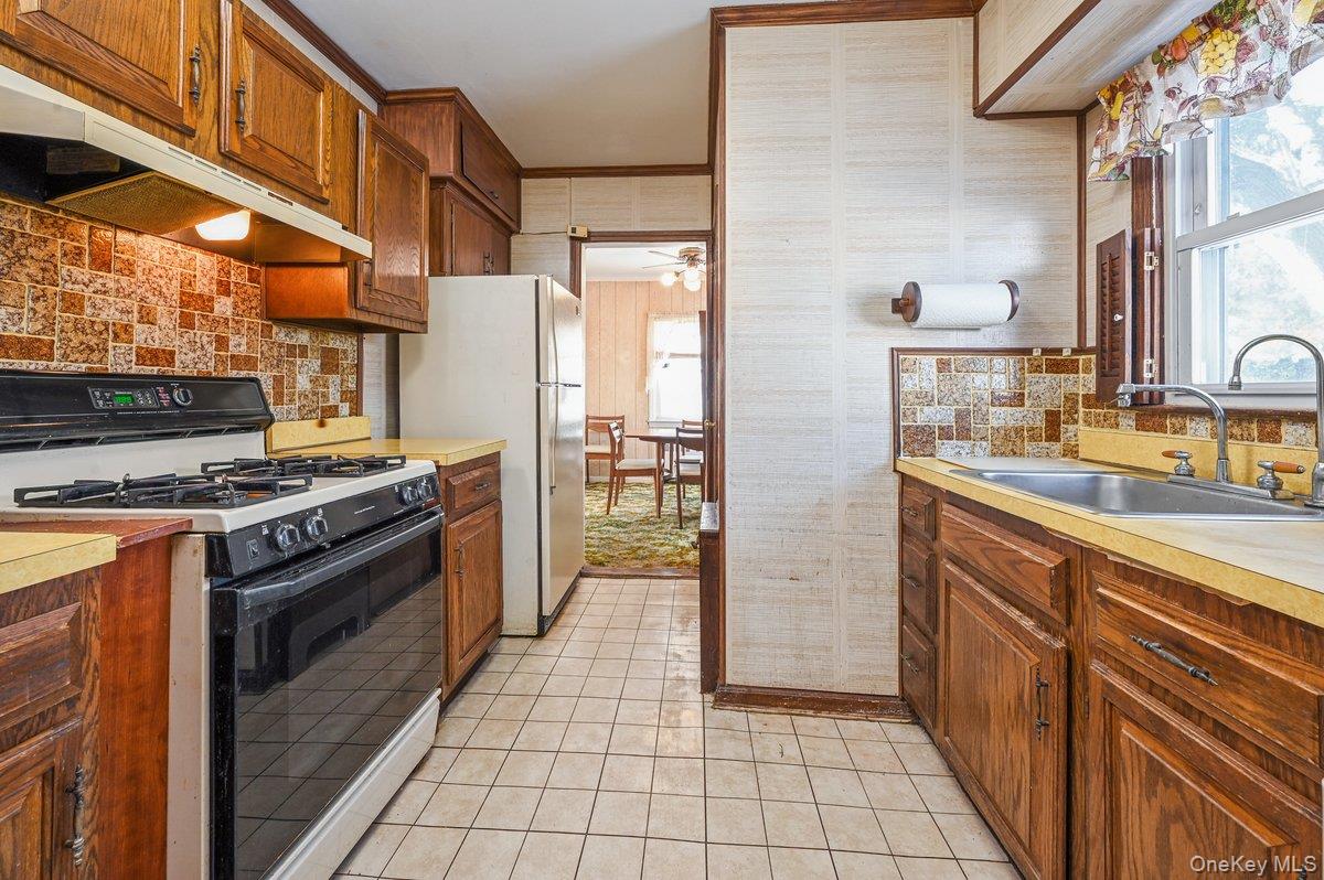 #10 photo, 66 Joyce Road, Eastchester , NY 10709