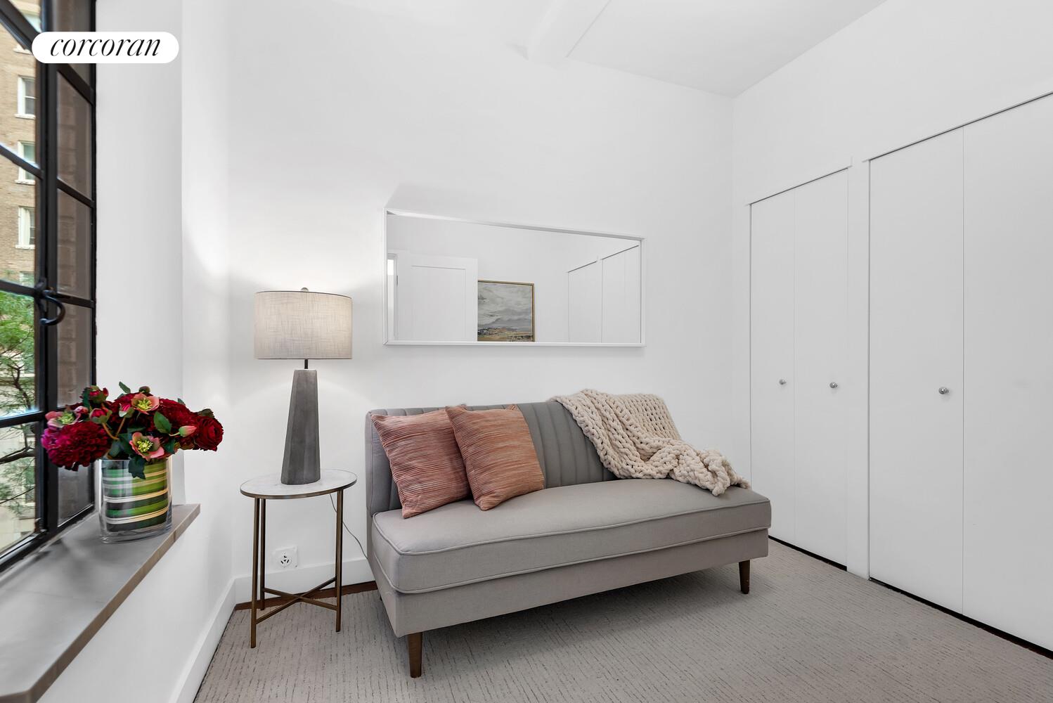 #13 photo, 320 CENTRAL Park W, मैनहटन Upper West Side , NY 10025