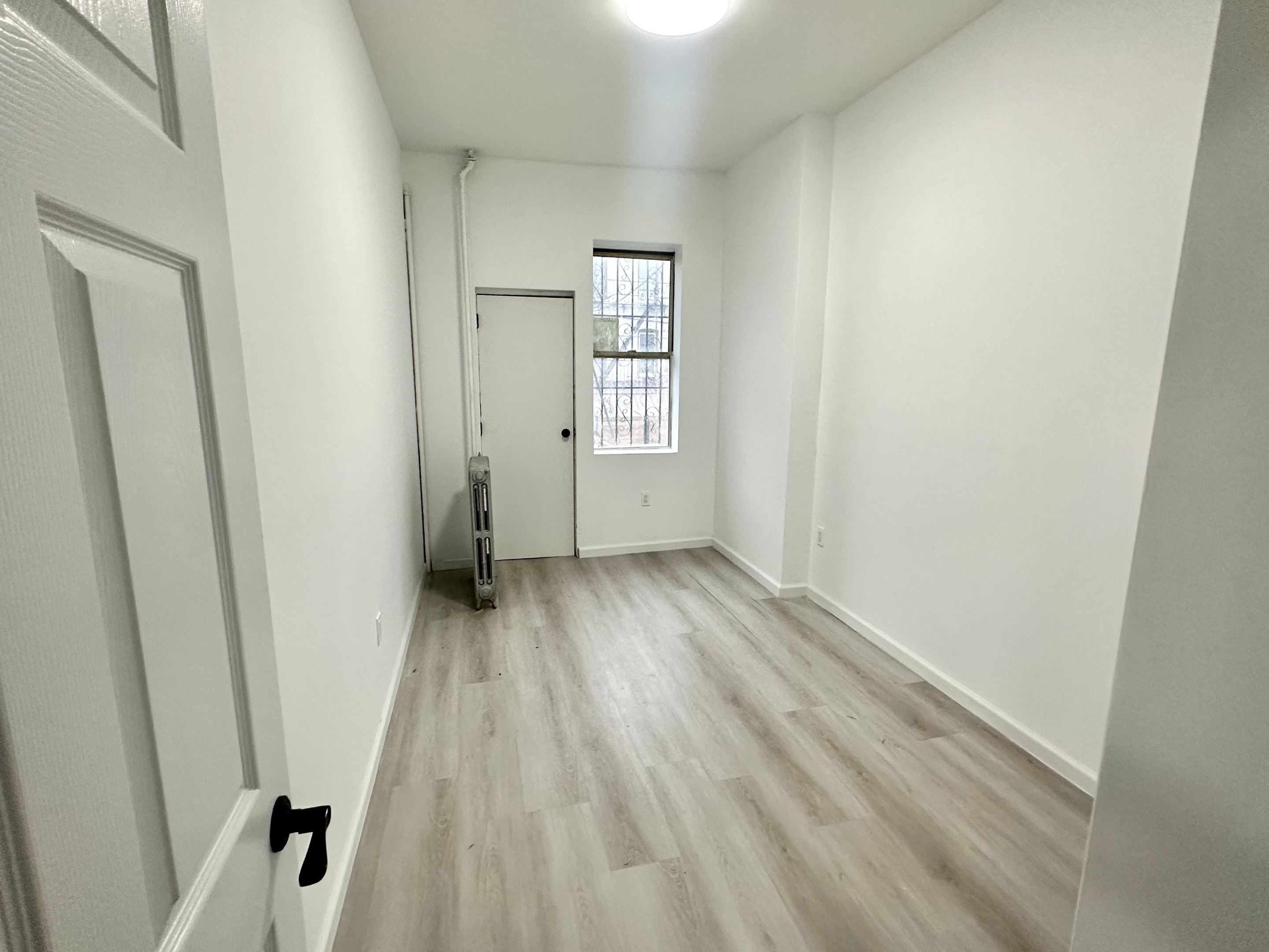 #8 photo, Brooklyn, הברונקס Bushwick , NY 11237