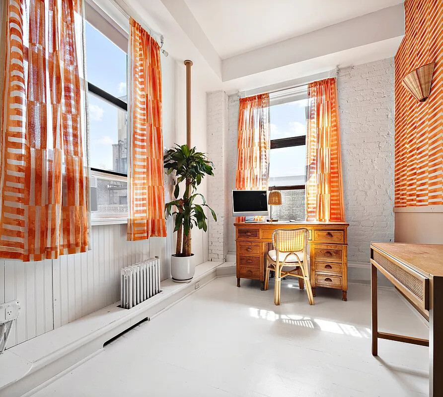 #9 photo, 30 E 10TH Street, Манхэттен ‖ Greenwich Village , NY 10003