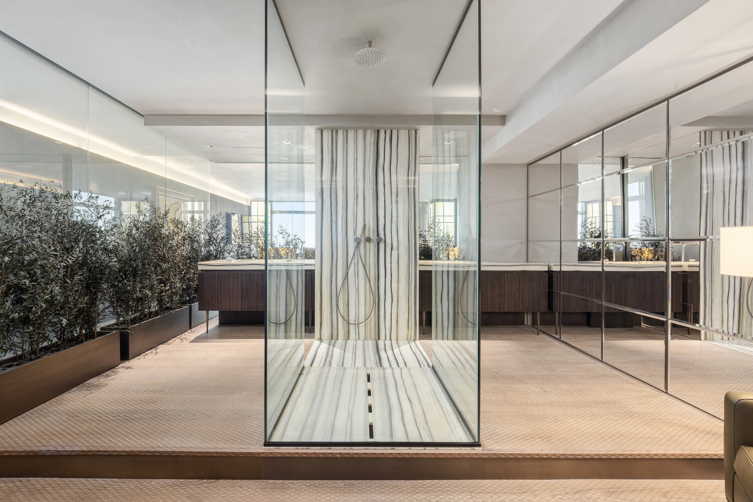 #14 photo, 721 5TH Avenue, Манхэттен ‖ Midtown East , NY 10022