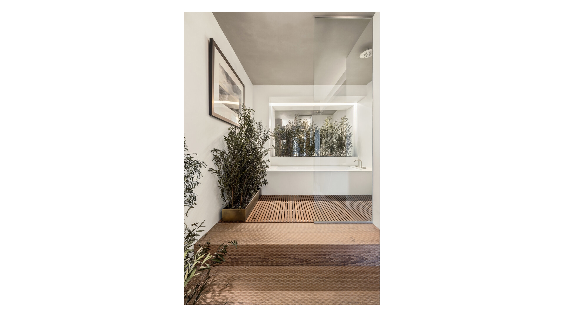 #21 photo, 721 5TH Avenue, Midtown East , NY 10022