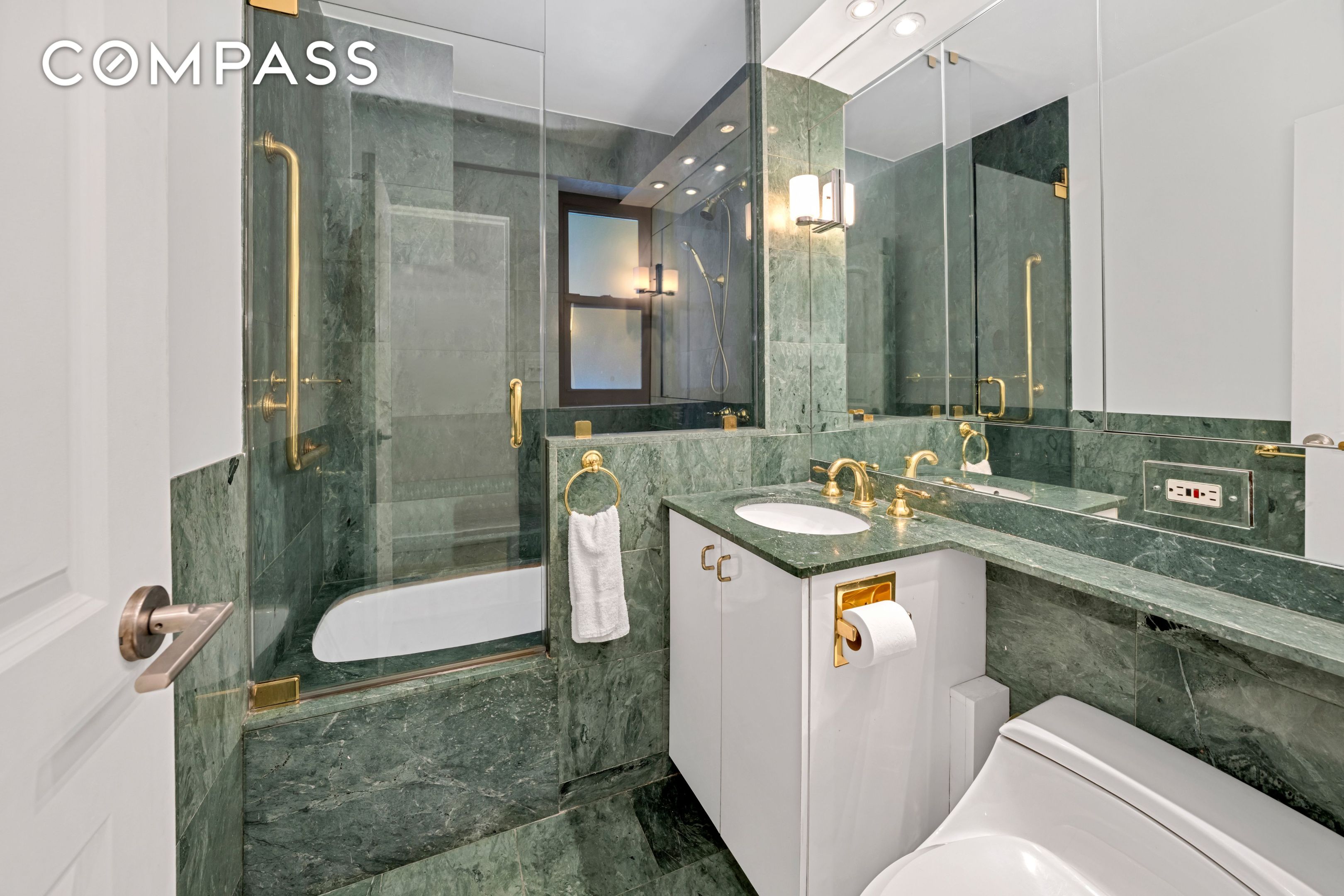 #11 photo, 50 Sutton Place S, Sutton Place , NY 10022