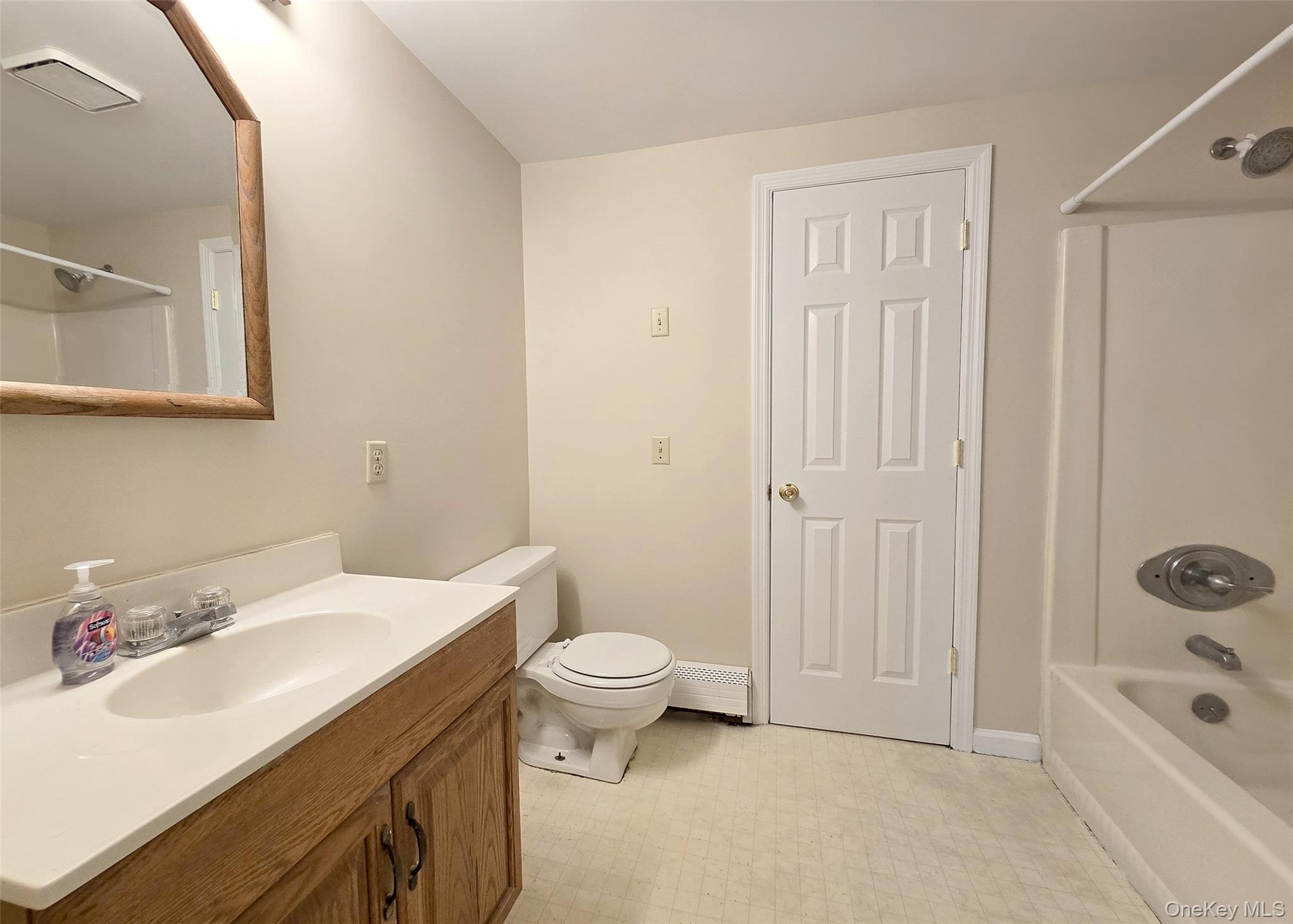 #15 photo, 29 Pine Street, Port Jefferson , NY 11776