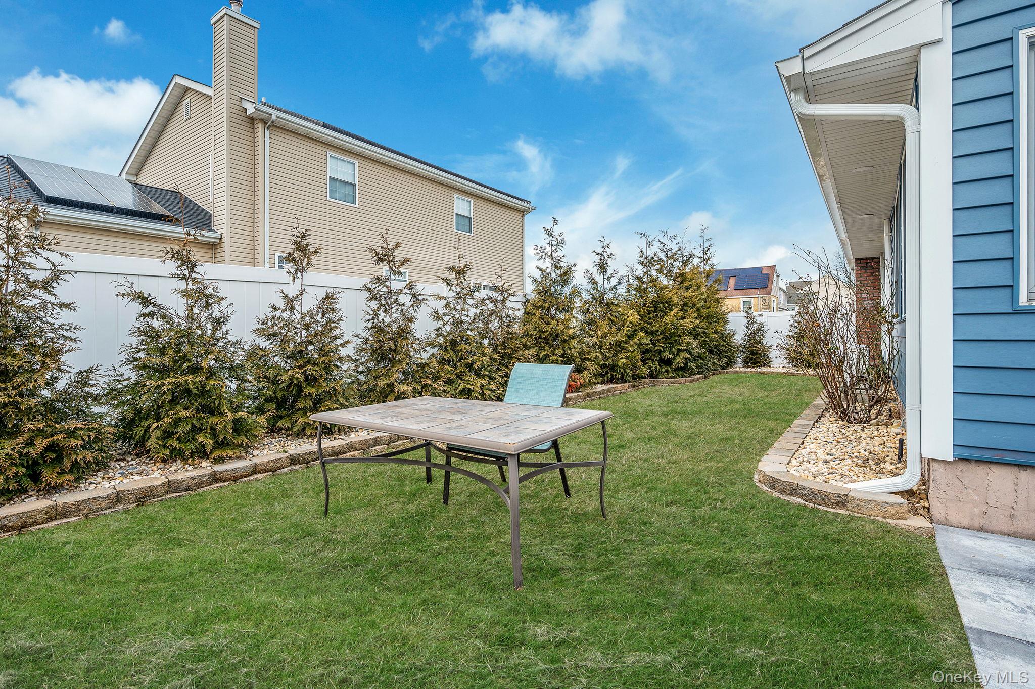 #10 photo, 6 Rugby Drive, מחוז סאפוק Shirley , NY 11967